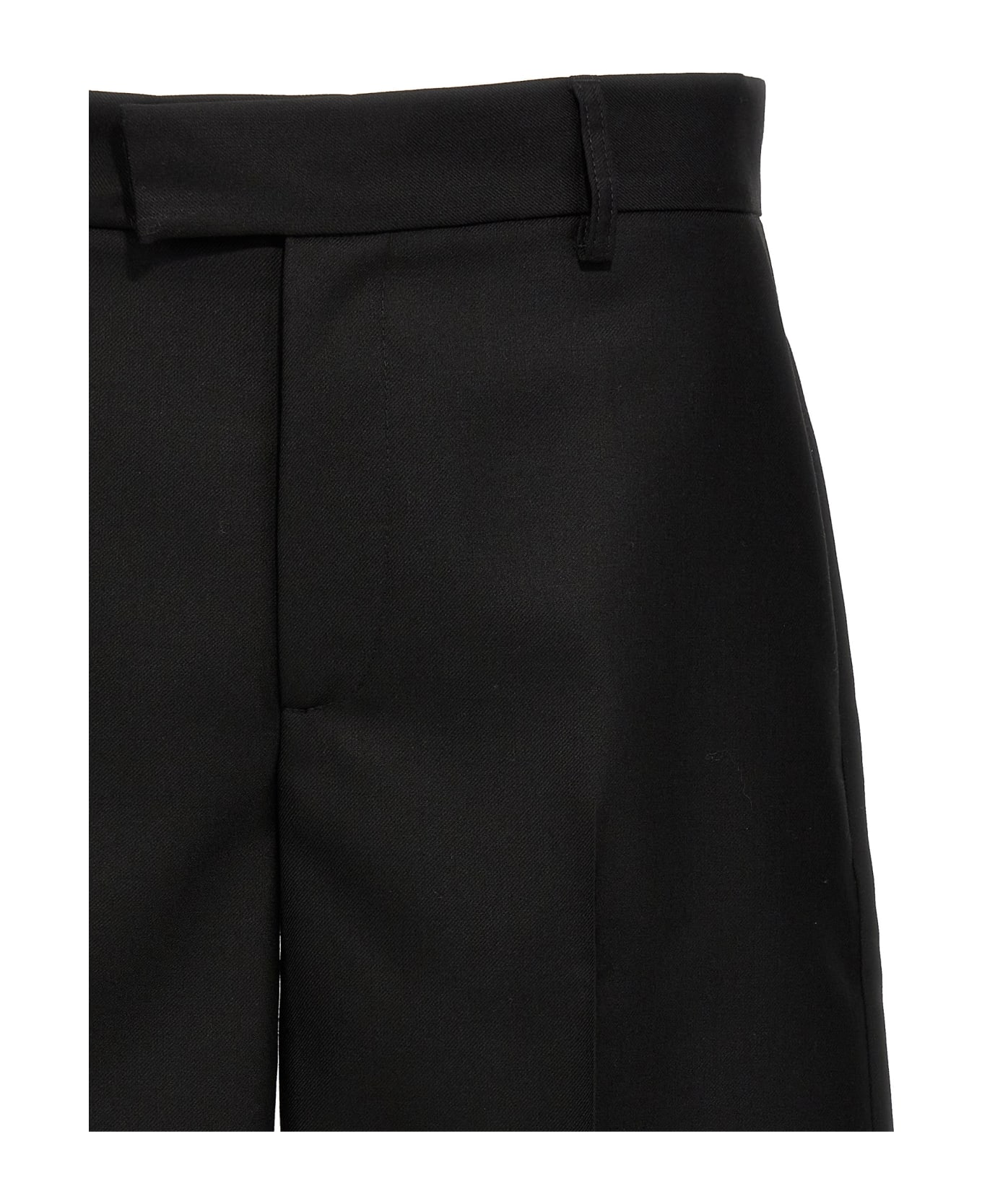 Séfr 'sven' Bermuda Shorts - Black  