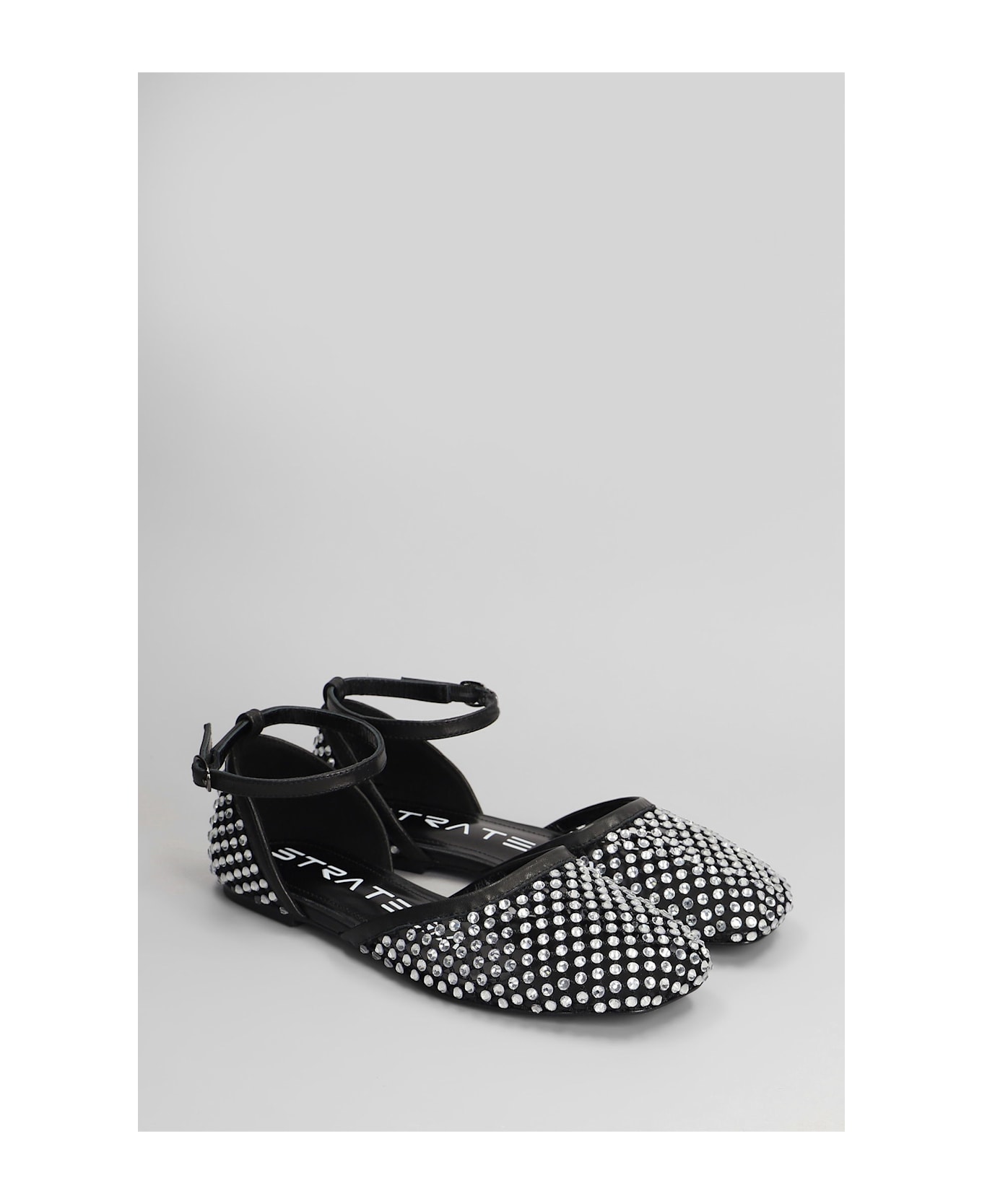 Strategia Ballet Flats In Black Leather - black