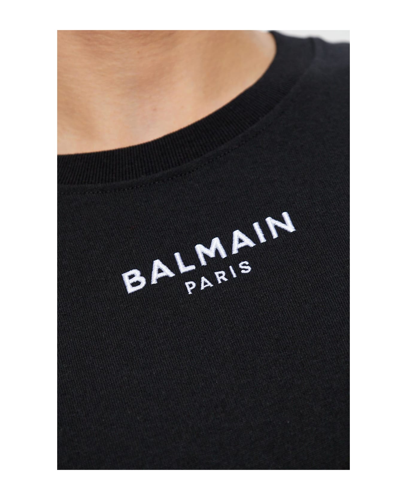 Balmain T-shirt With Embroidered Logo - BLACK