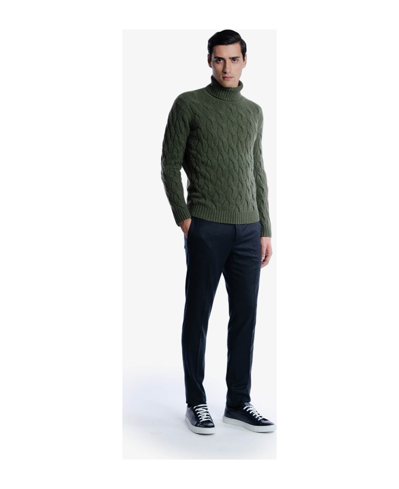 Larusmiani Turtleneck Sweater 'col Du Pillon' Sweater - Green