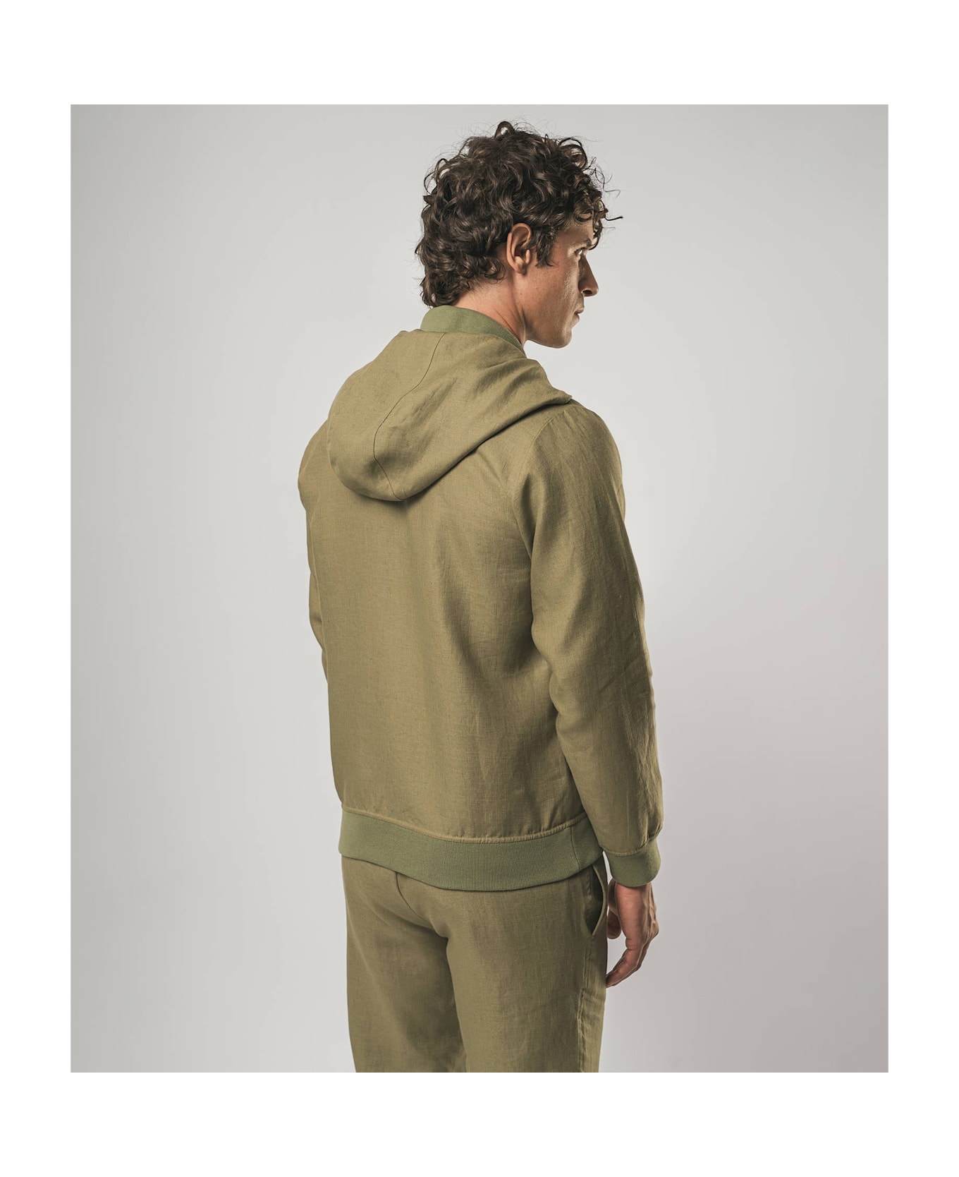 Larusmiani Sea Island Tracksuit Hoodie 
babe
 Pants - Olive