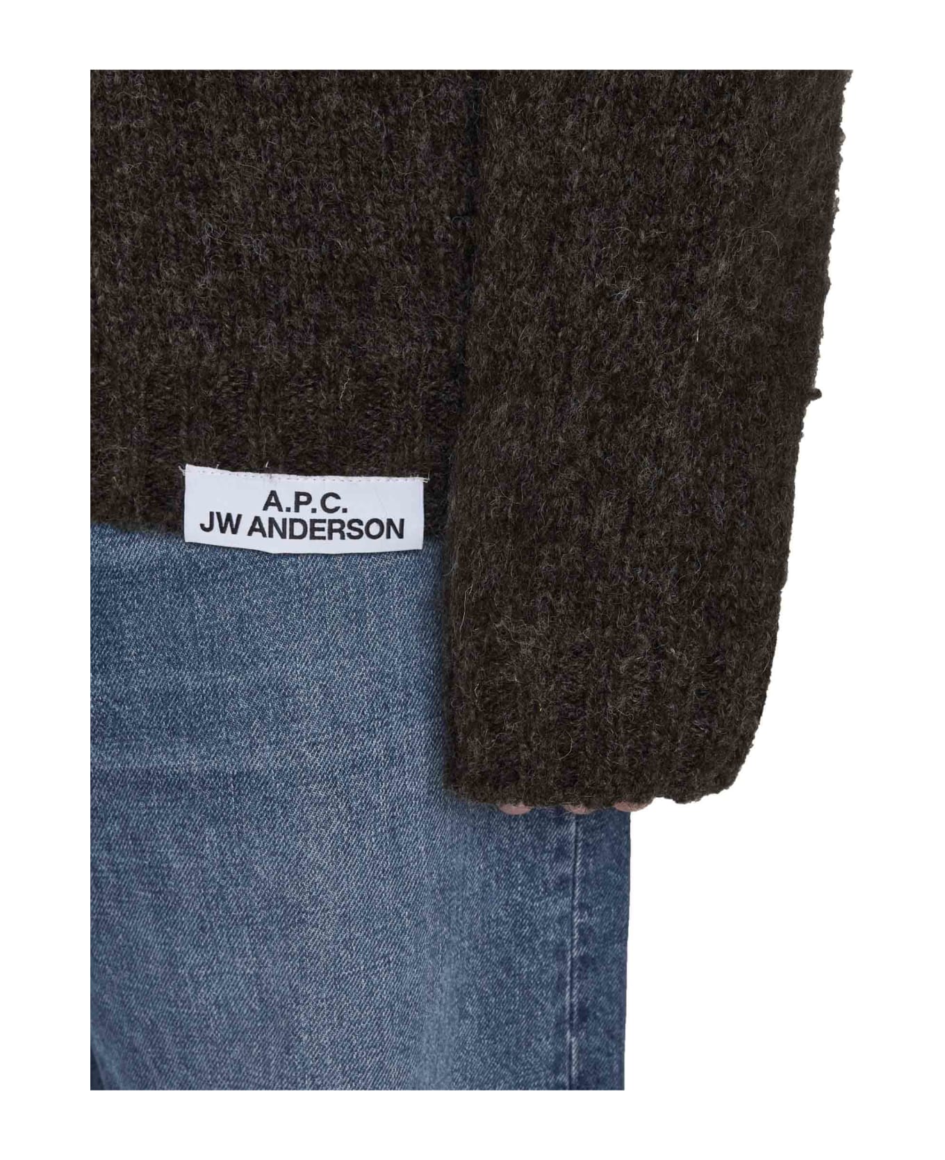 A.P.C. Ange Wool Sweater - DARK BROWN