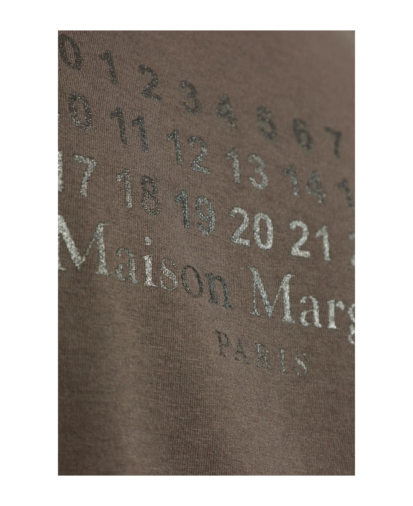 Maison Margiela T-shirt With Printed Logo - BROWN