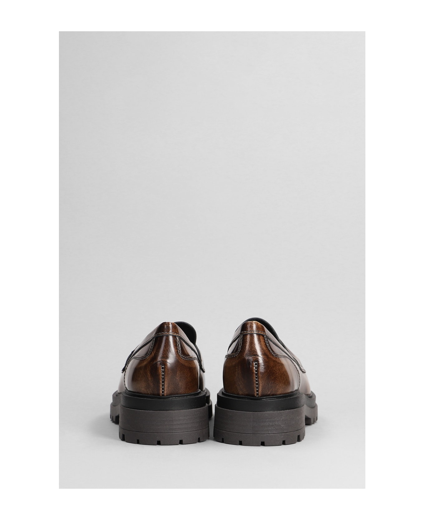Julie Dee Loafers In Taupe Leather - taupe