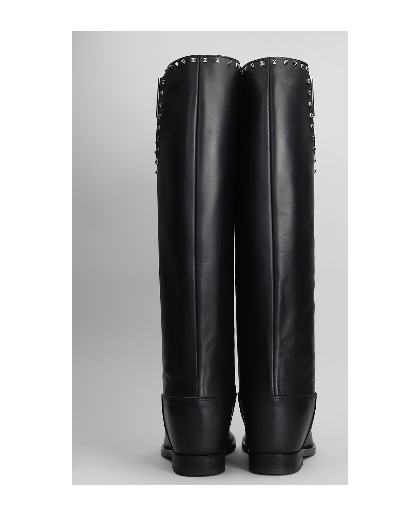 Via Roma 15 In Black Leather - black