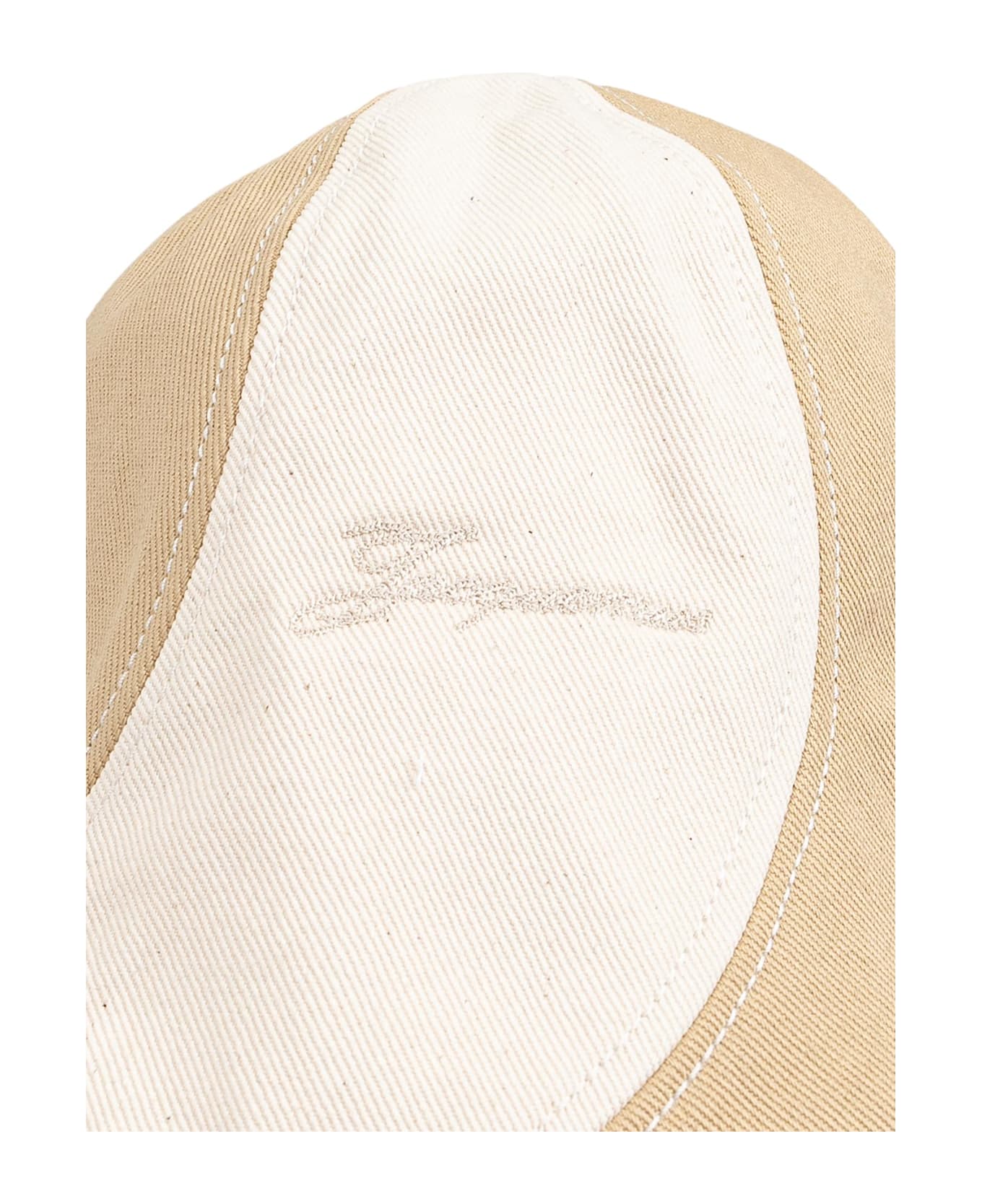 Jacquemus Hat With Logo - BEIGE