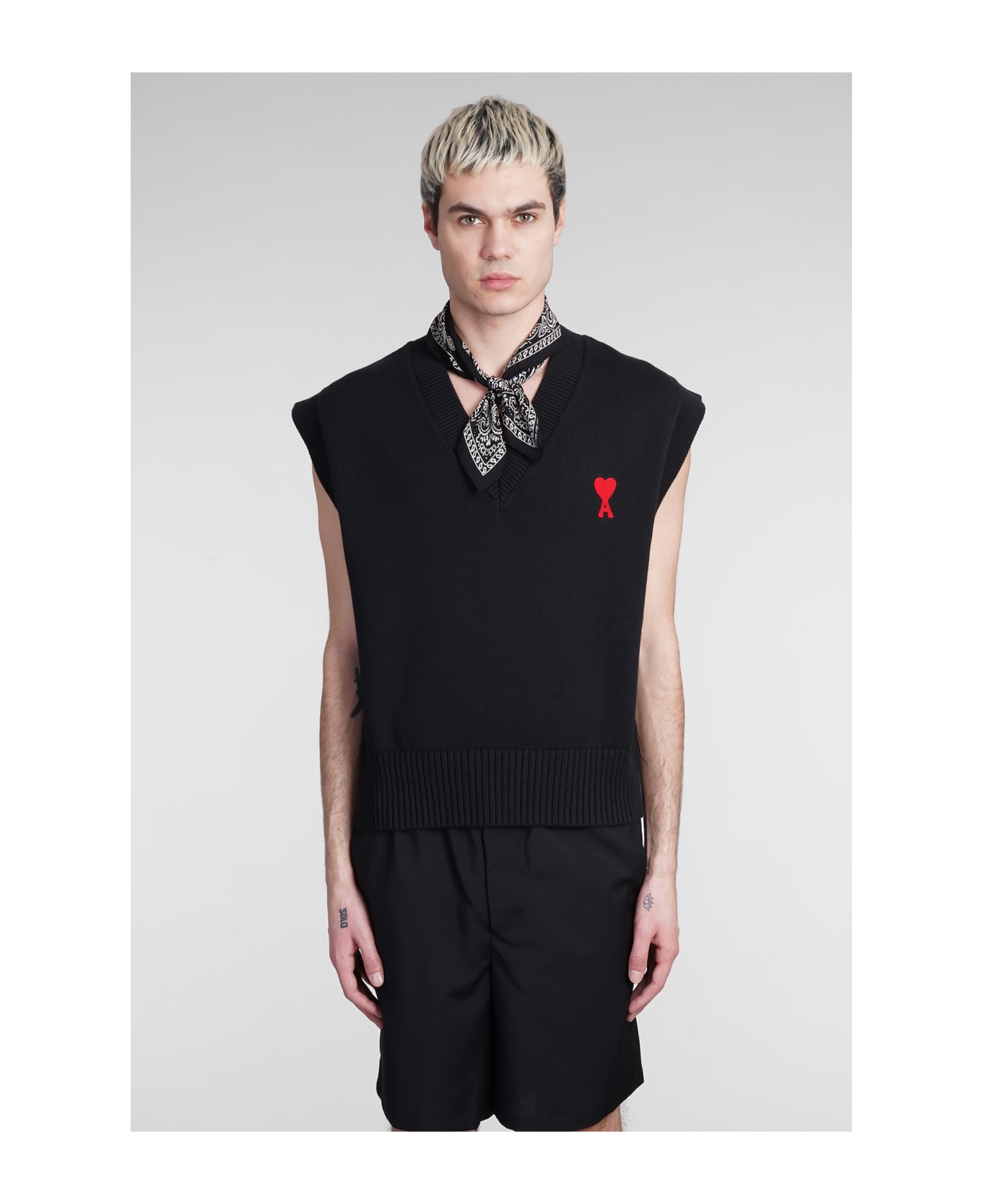 【送料&関税込】Ami Alexandre Mattiussi Vest In Black Wool Ami Alexandre Mattiussi Vest In Black Wool | italist, ALWAYS