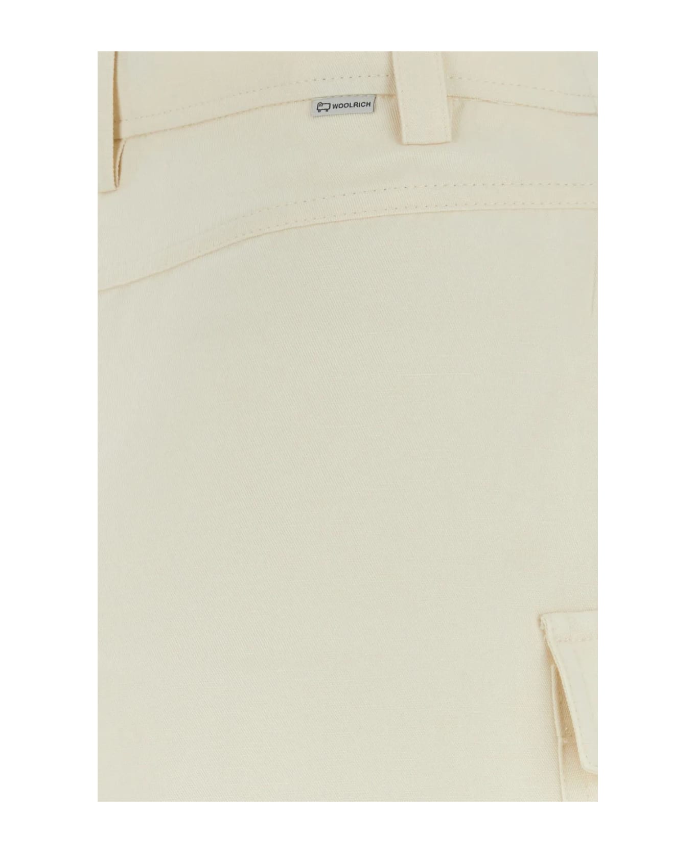 Woolrich Ivory Viscose Blend Shorts - Bianco