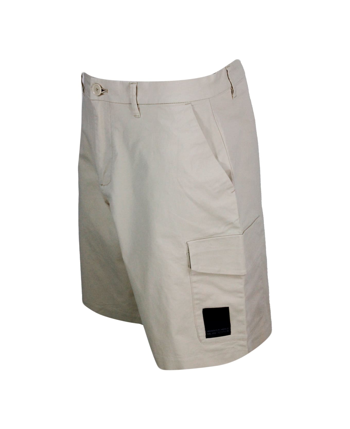 Armani Collezioni Stretch Cotton Bermuda Shorts, Cargo Model With Large Pockets On The Leg And Zip And Button Closure - Beige
