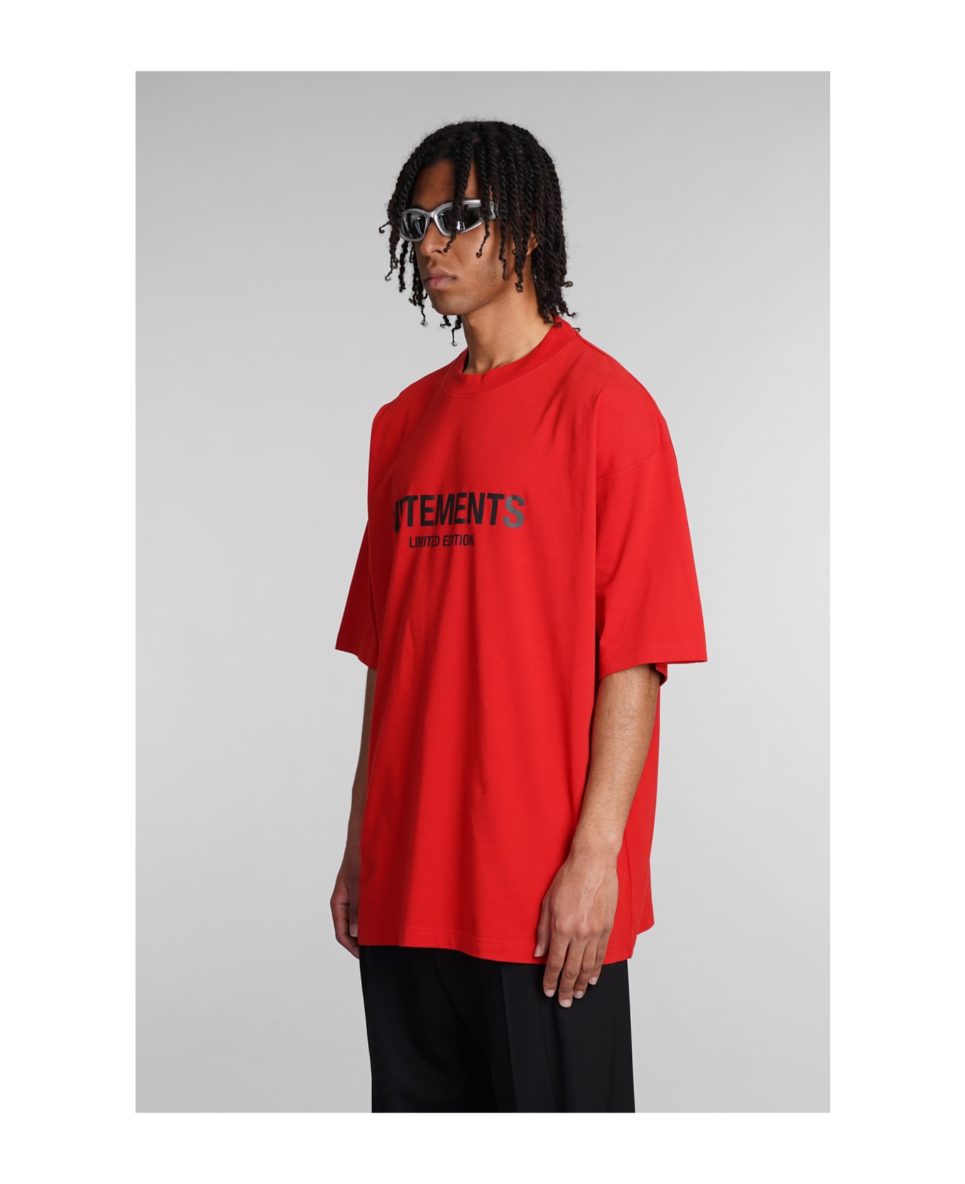 VETEMENTS T-shirt In Red Cotton - red シャツ