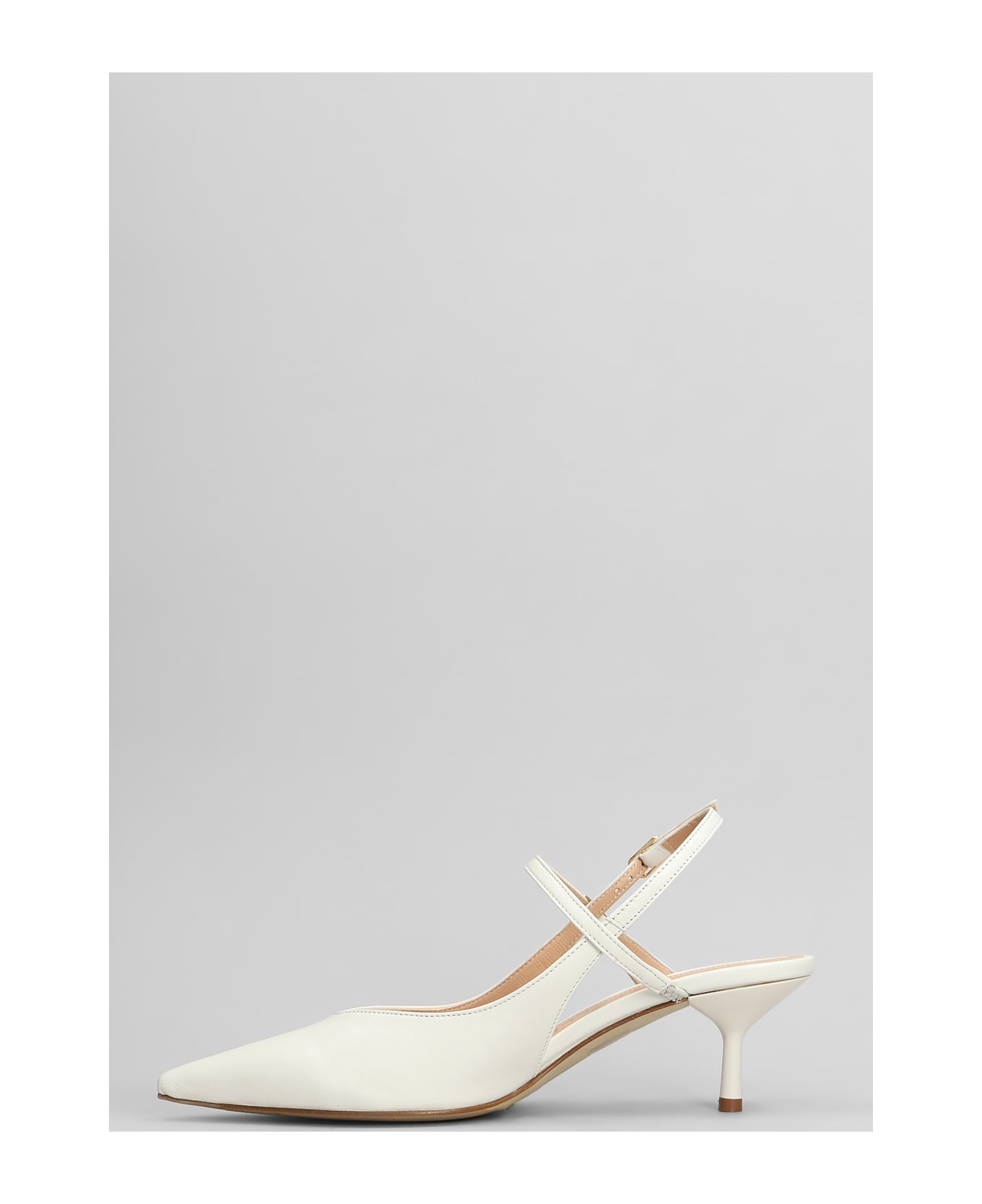 The Seller Pumps In White Leather - white
