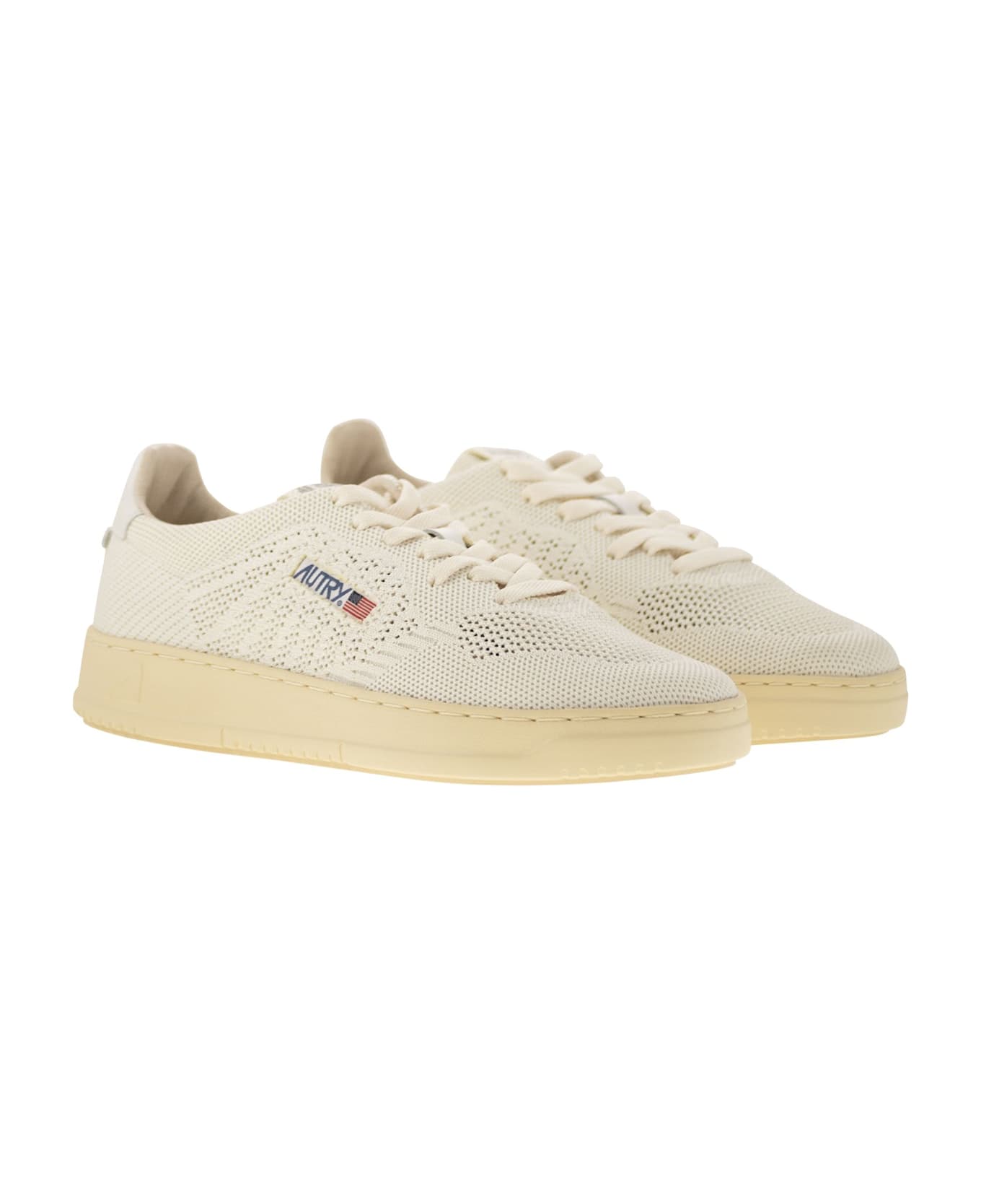 Autry Easeknit - Perforated Fabric Trainers - Ivory