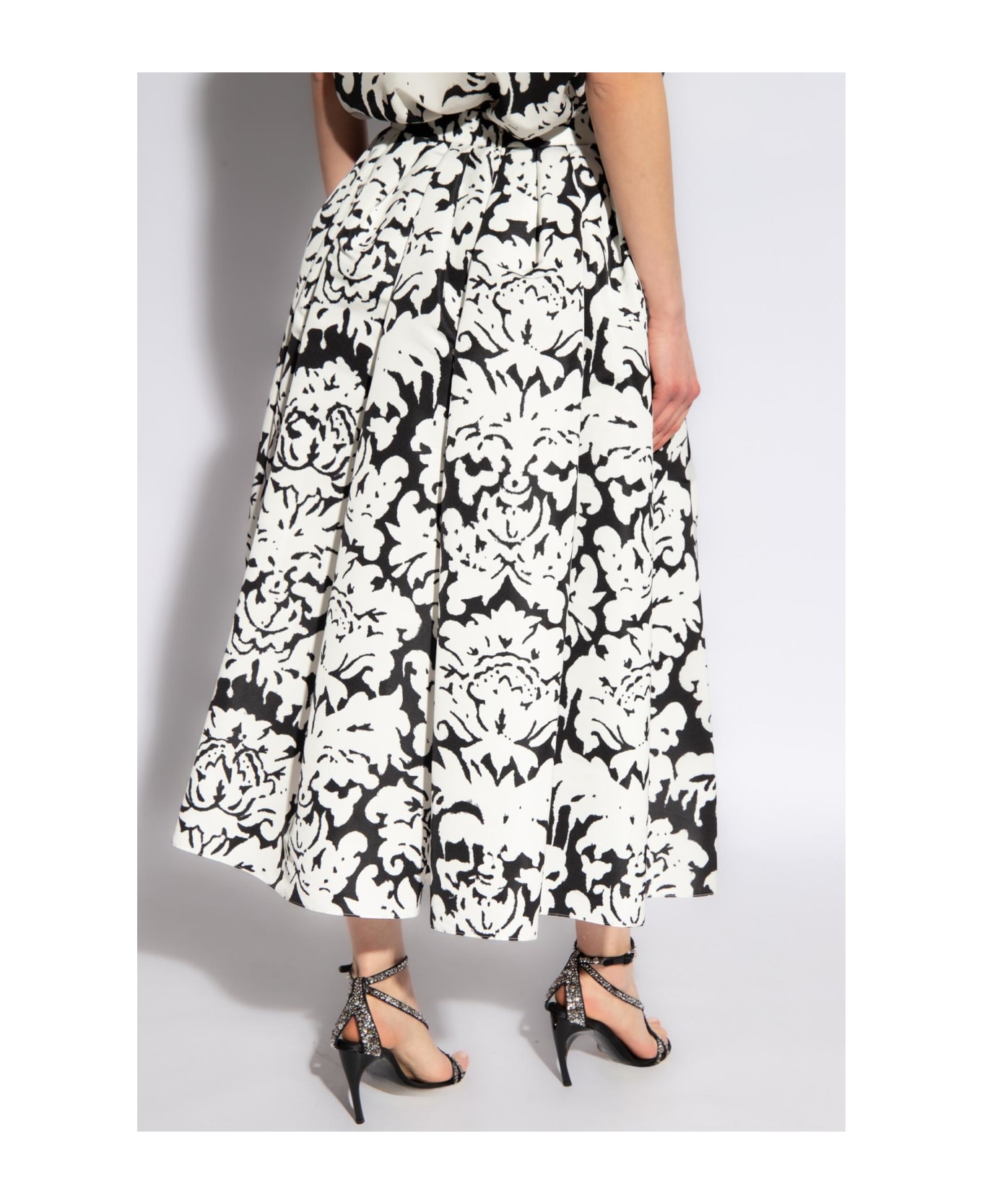 【送料&関税込】Alexander McQueen Pleated Flared Skirt Alexander McQueen Pleated Flared Skirt | italist