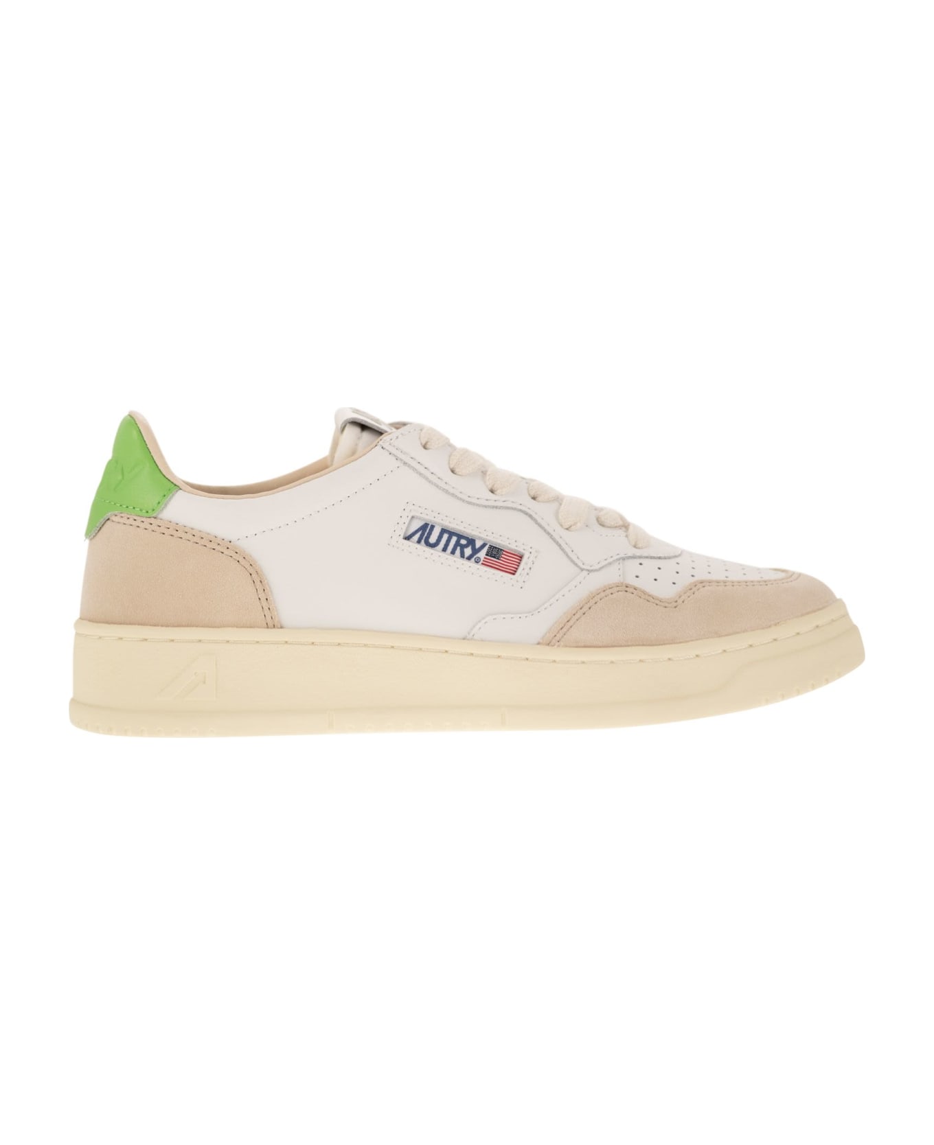 Autry Medalist Low Sneakers - White/green