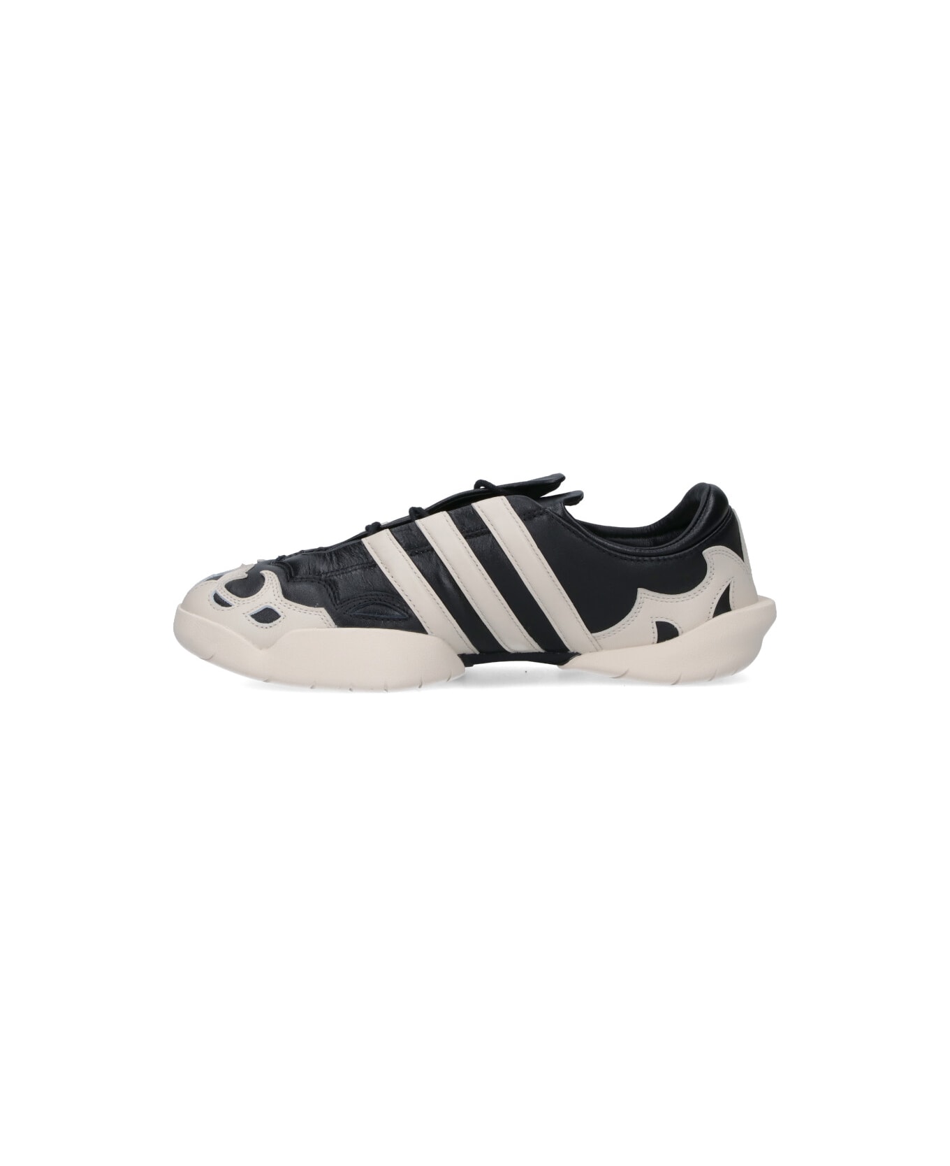 Y-3 "regu 2002" Sneakers - Black  