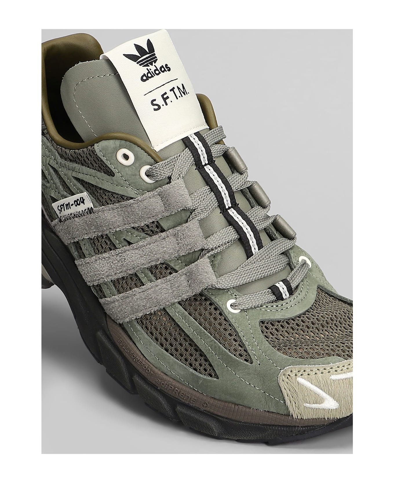 Adidas Adistar Cushion Sneakers In Green Suede And Fabric - green