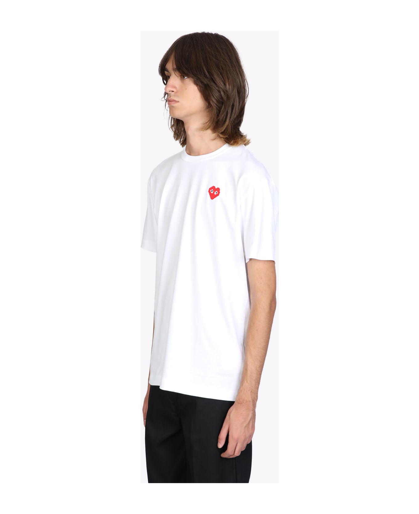 Comme des Garçons Shirt Boy Mens T-shirt Short Sleeve Knit White T-shirt With Pixel Heart Patch. - White