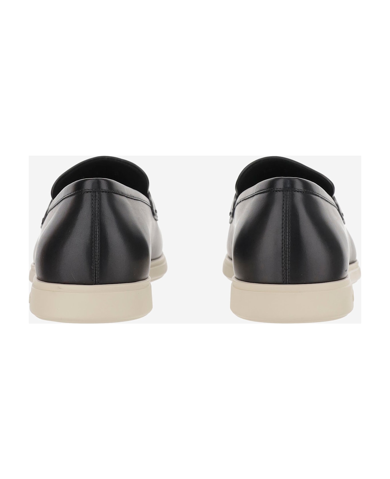 Ferragamo Ganicini Leather Loafers - Black