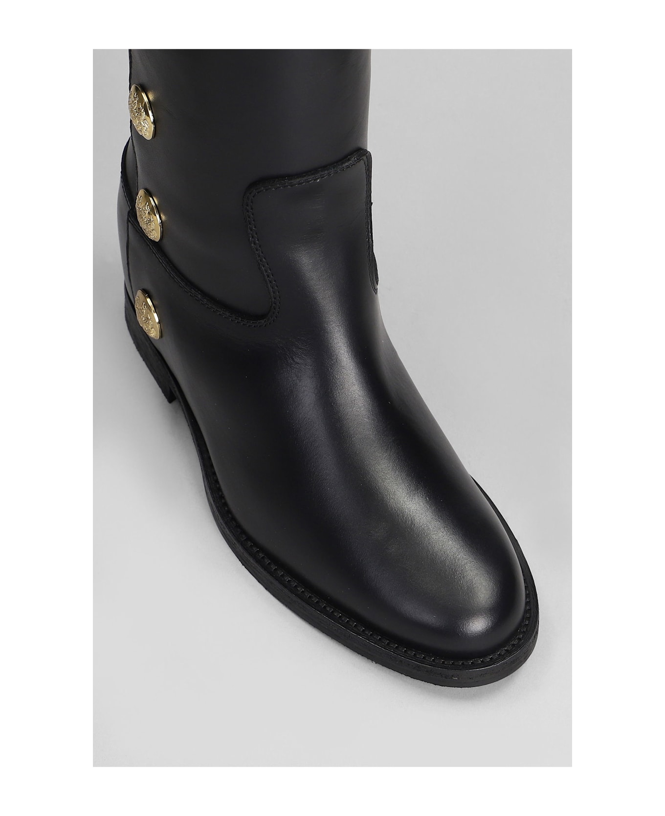 Via Roma 15 In Black Leather - black