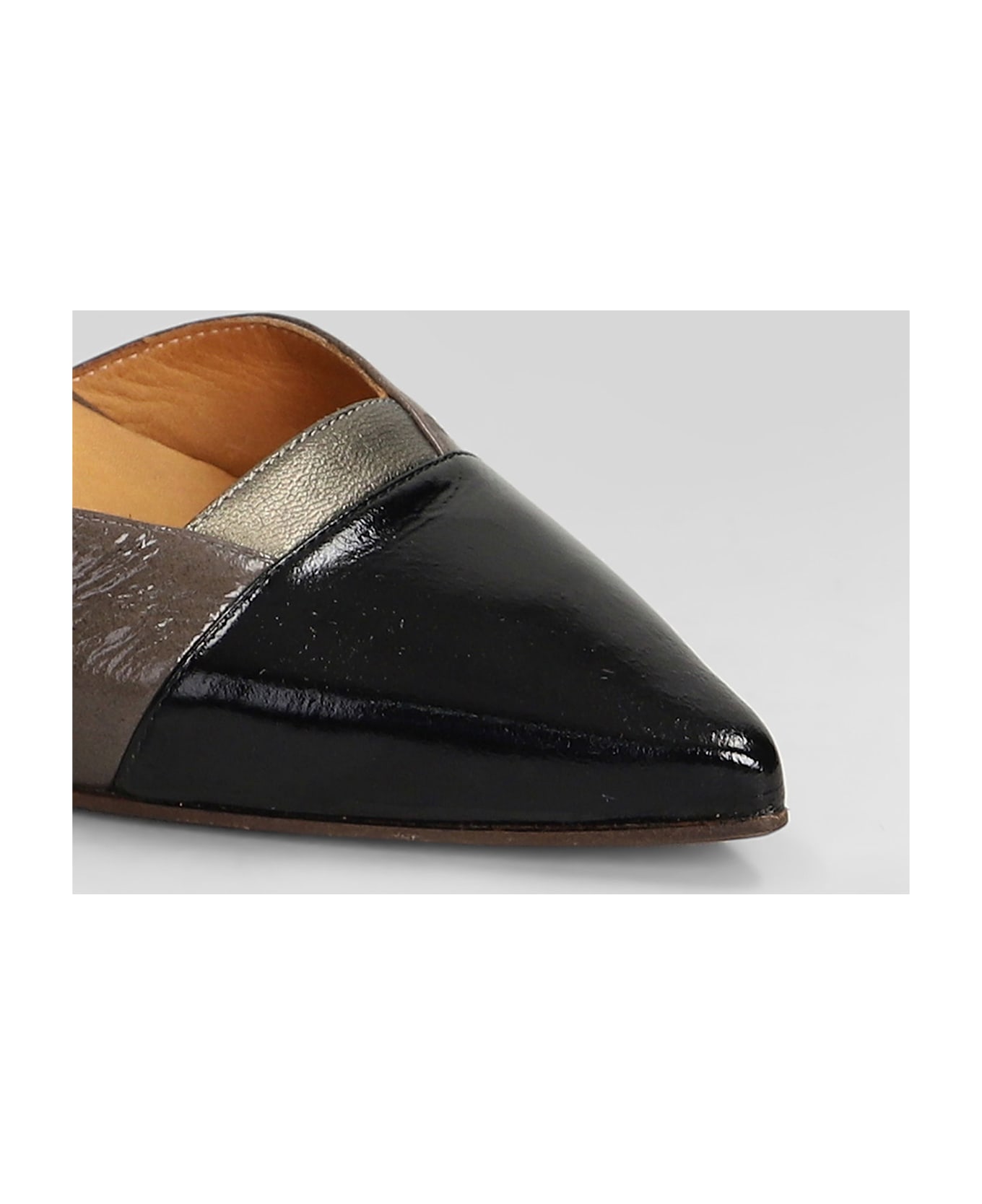 Chie Mihara Luer Pumps In Black Leather - black