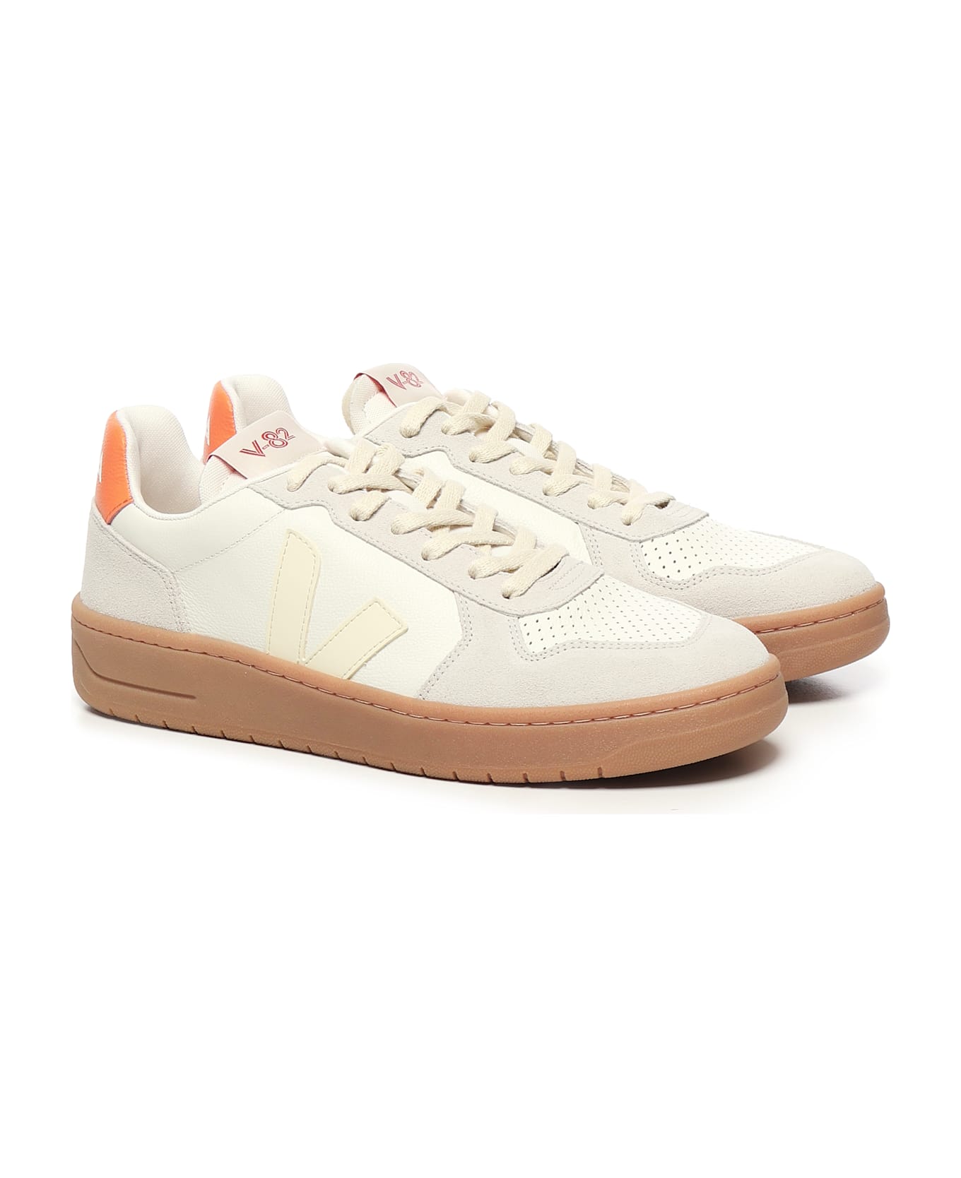 Veja V-82 Sneakers - Off White/ ALMOND