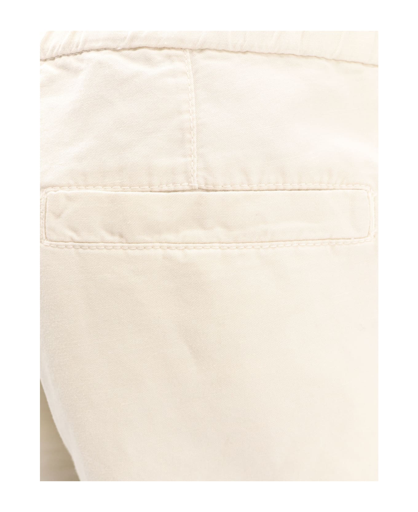 Brunello Cucinelli Bermuda Shorts - White ショートパンツ