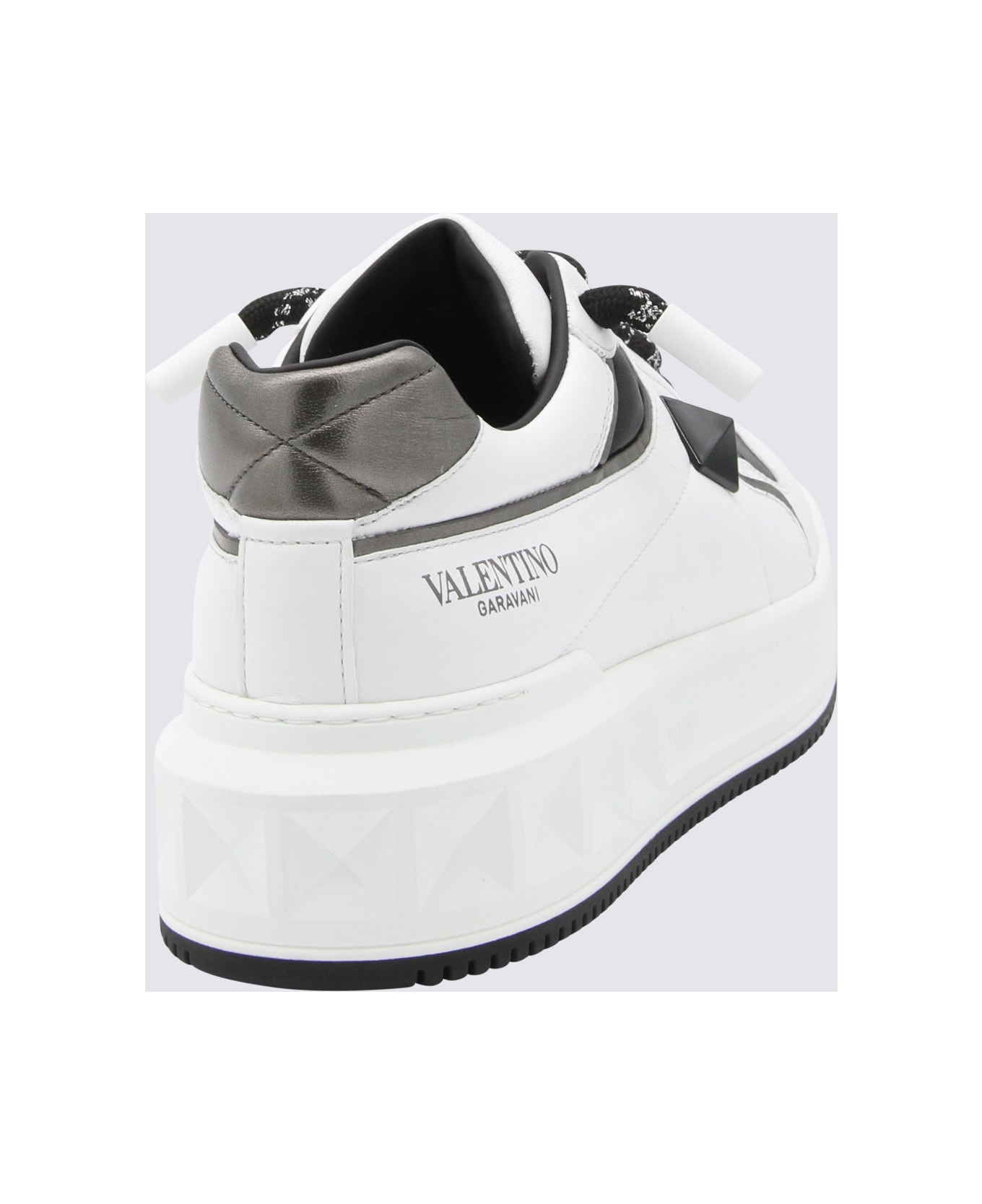 Valentino Garavani White And Black Leather Sneakers - White