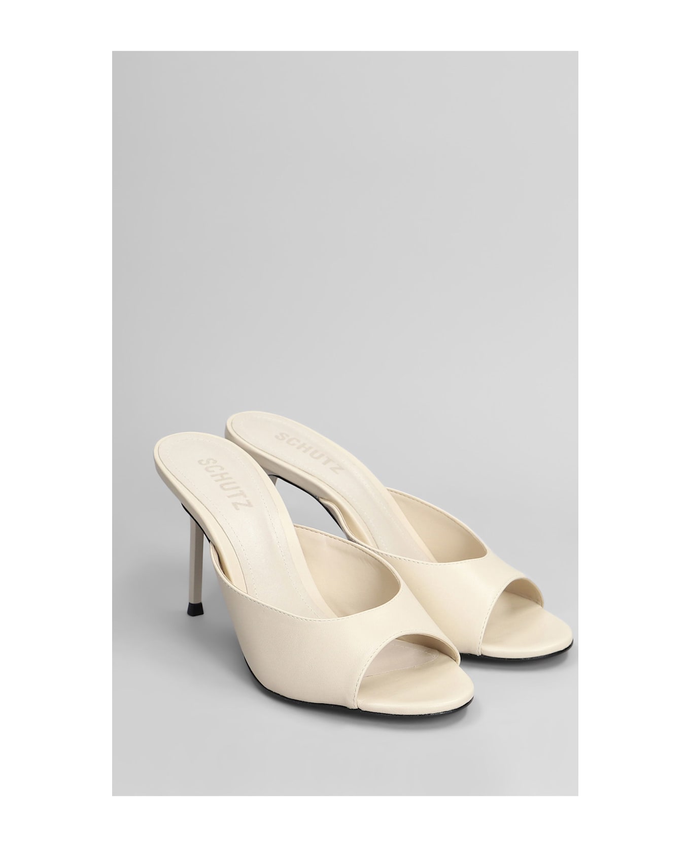 Schutz Slipper-mule In Beige Leather - beige