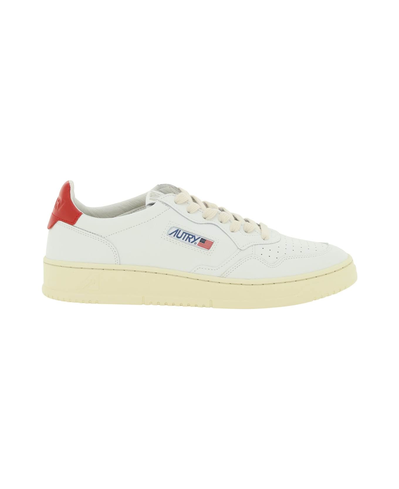Autry Medalist Low Sneakers In White And Red Leather - White