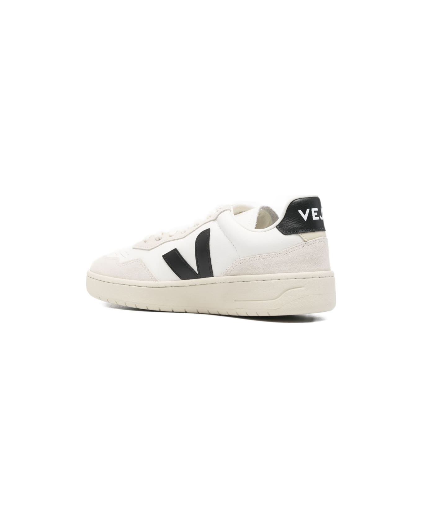 Veja V-90 Sneakers In Black And White Leather - White