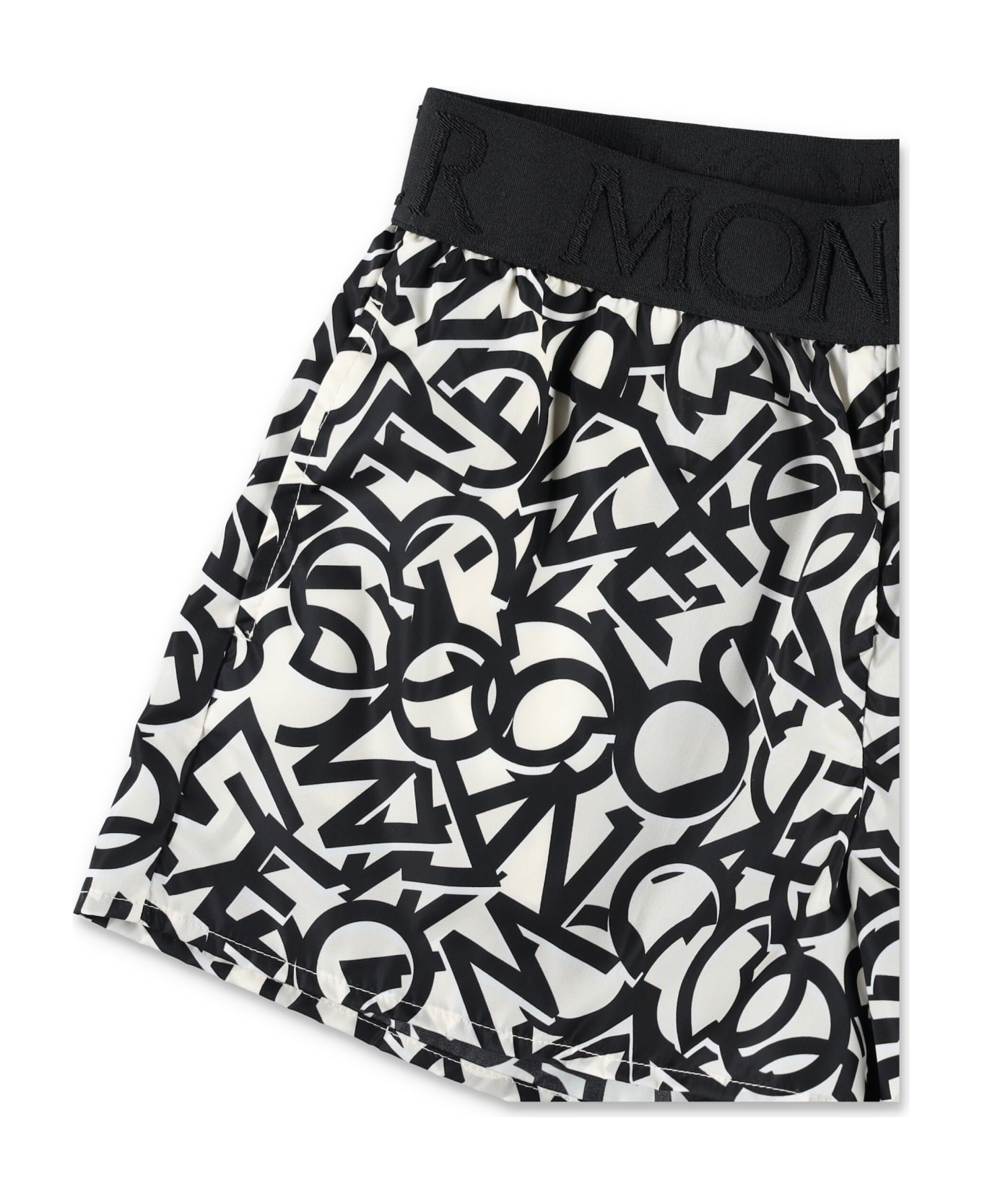 Moncler Logo Shorts - BLACK