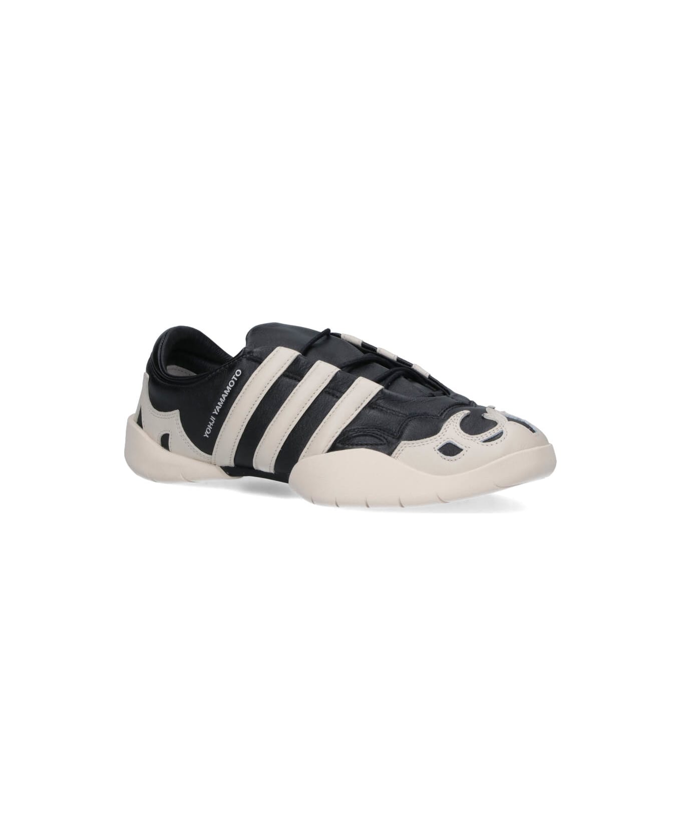 Y-3 "regu 2002" Sneakers - Black  