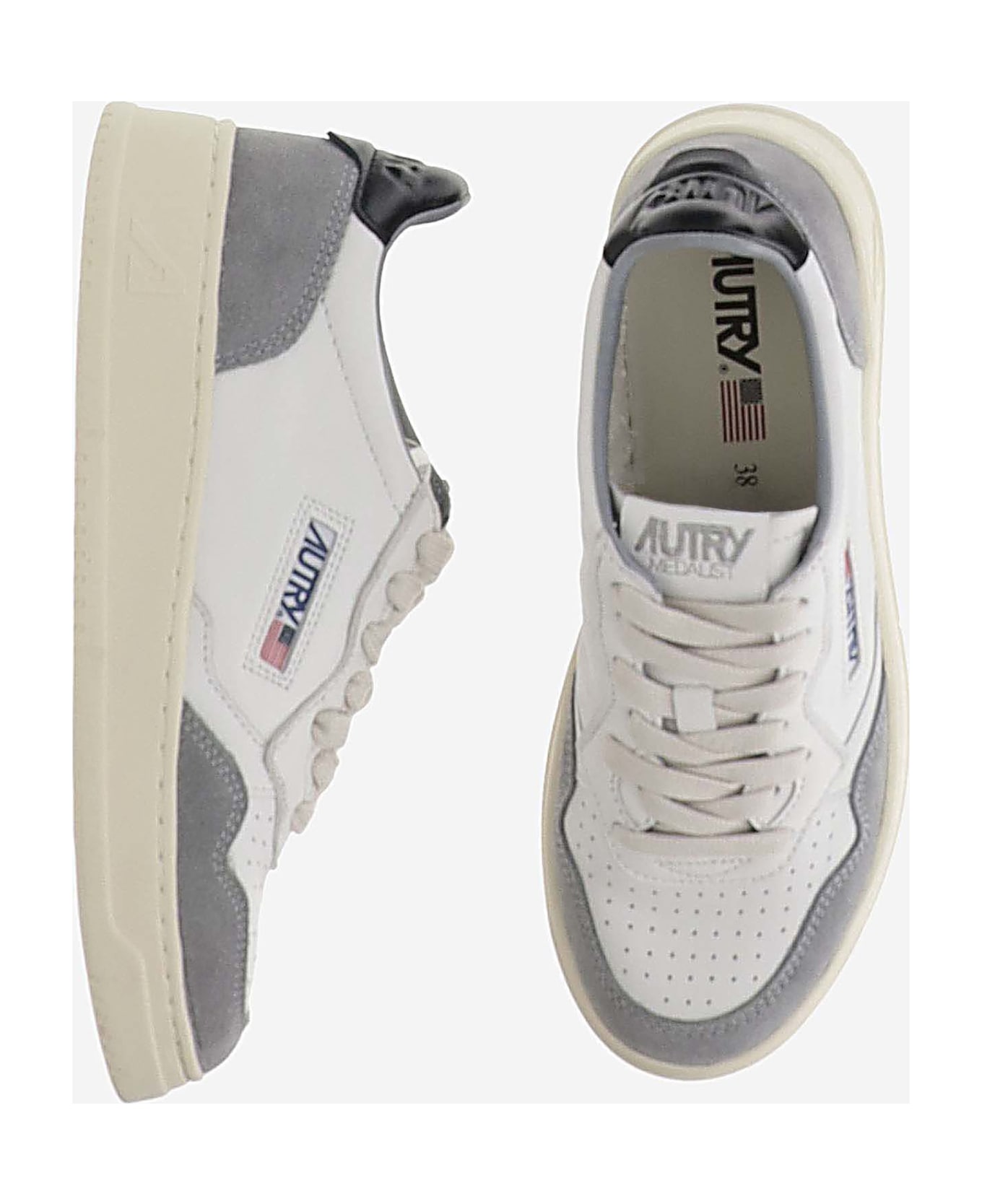Autry Medalist Low Leather Sneakers