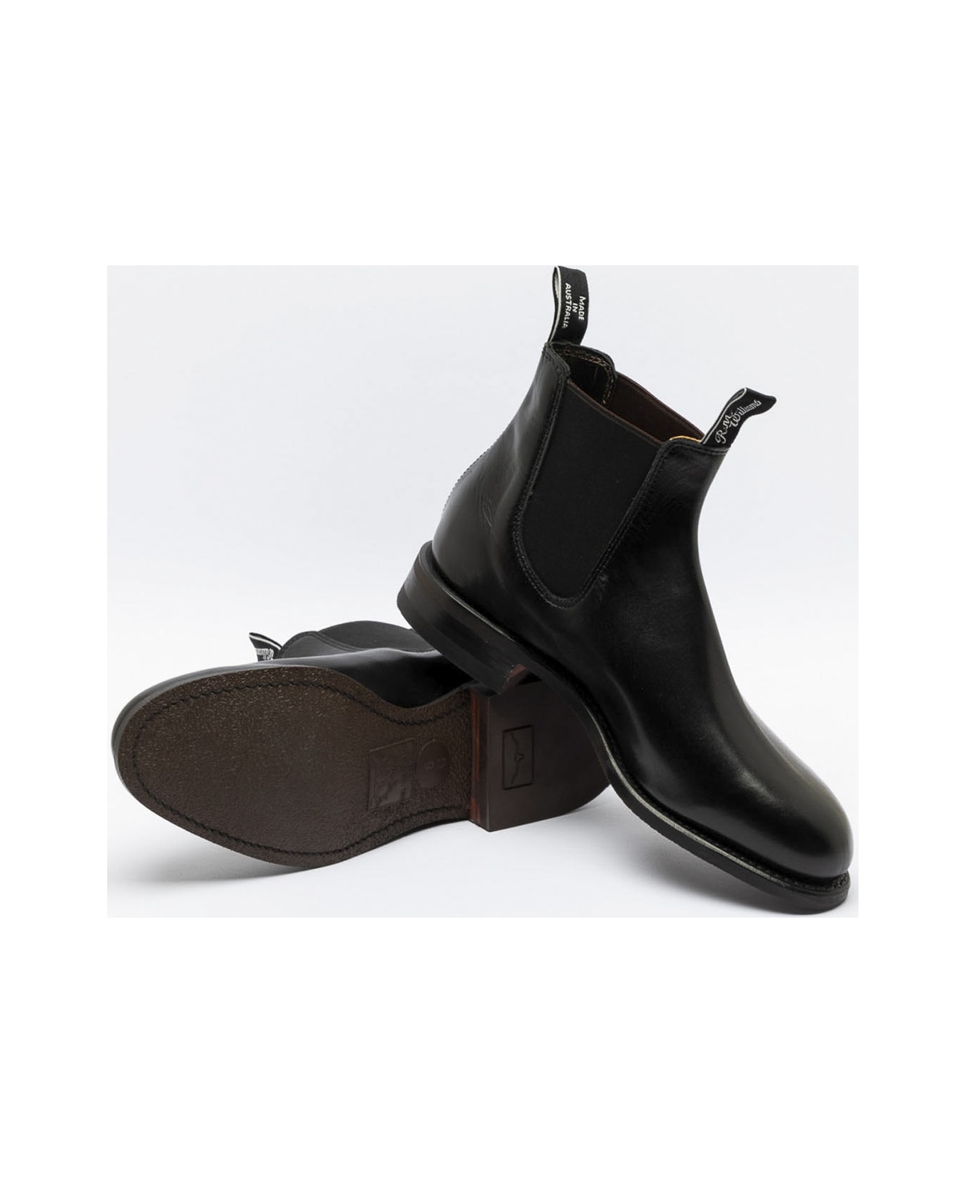 R.M.Williams Comfort Turnout Black Yearling Leather Chelsea Boot - Nero