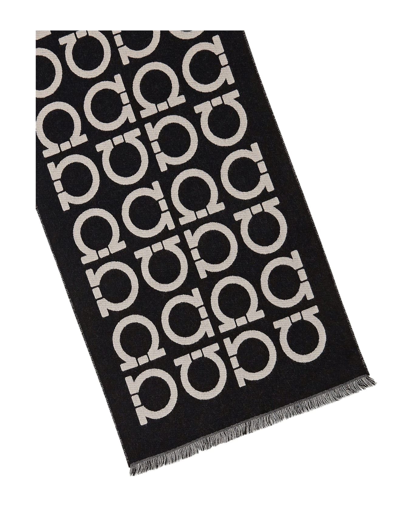 Ferragamo Black And Beige Wool Scarf - Black スカーフ＆ストール