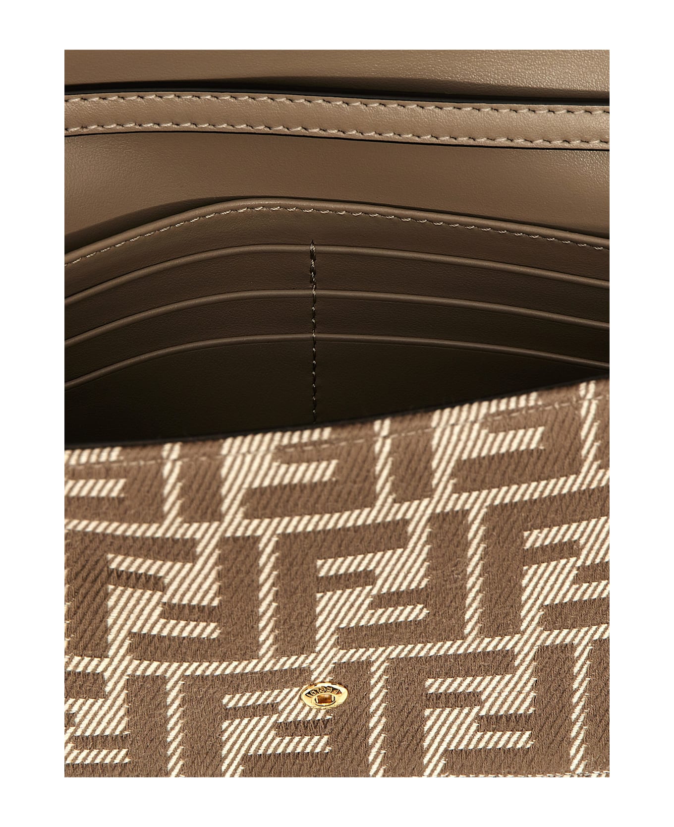 Fendi 'baguette' Wallet On Chain - Beige