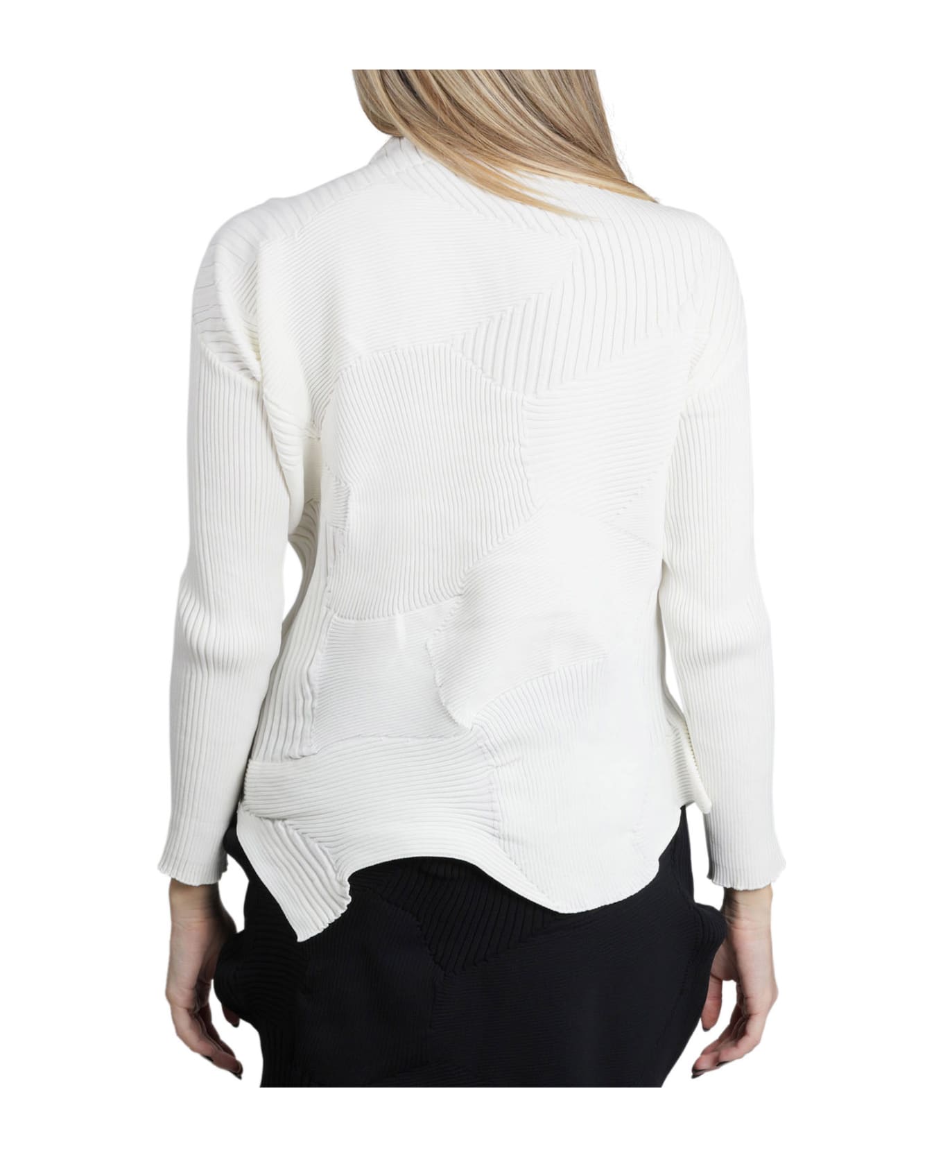 Issey Miyake White Turtleneck Sweater - White