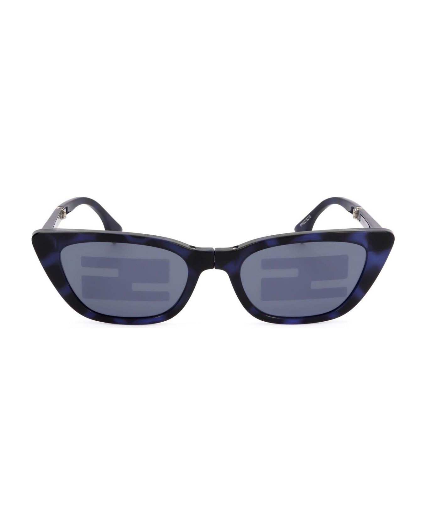 Fendi Eyewear Cat-eye Frame oversized Sunglasses - 55x
