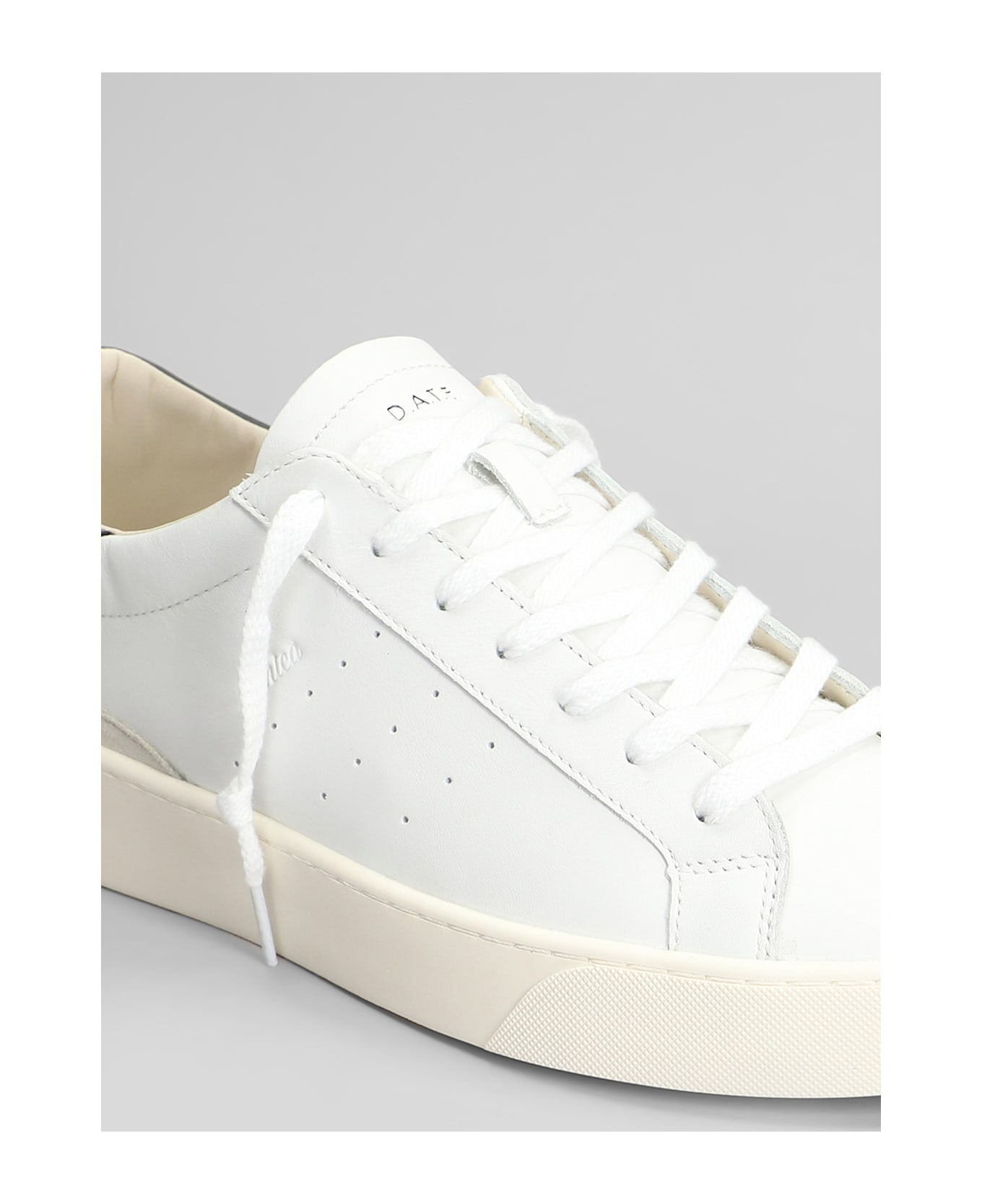 D.A.T.E. Sonica Sneakers In White Leather - White