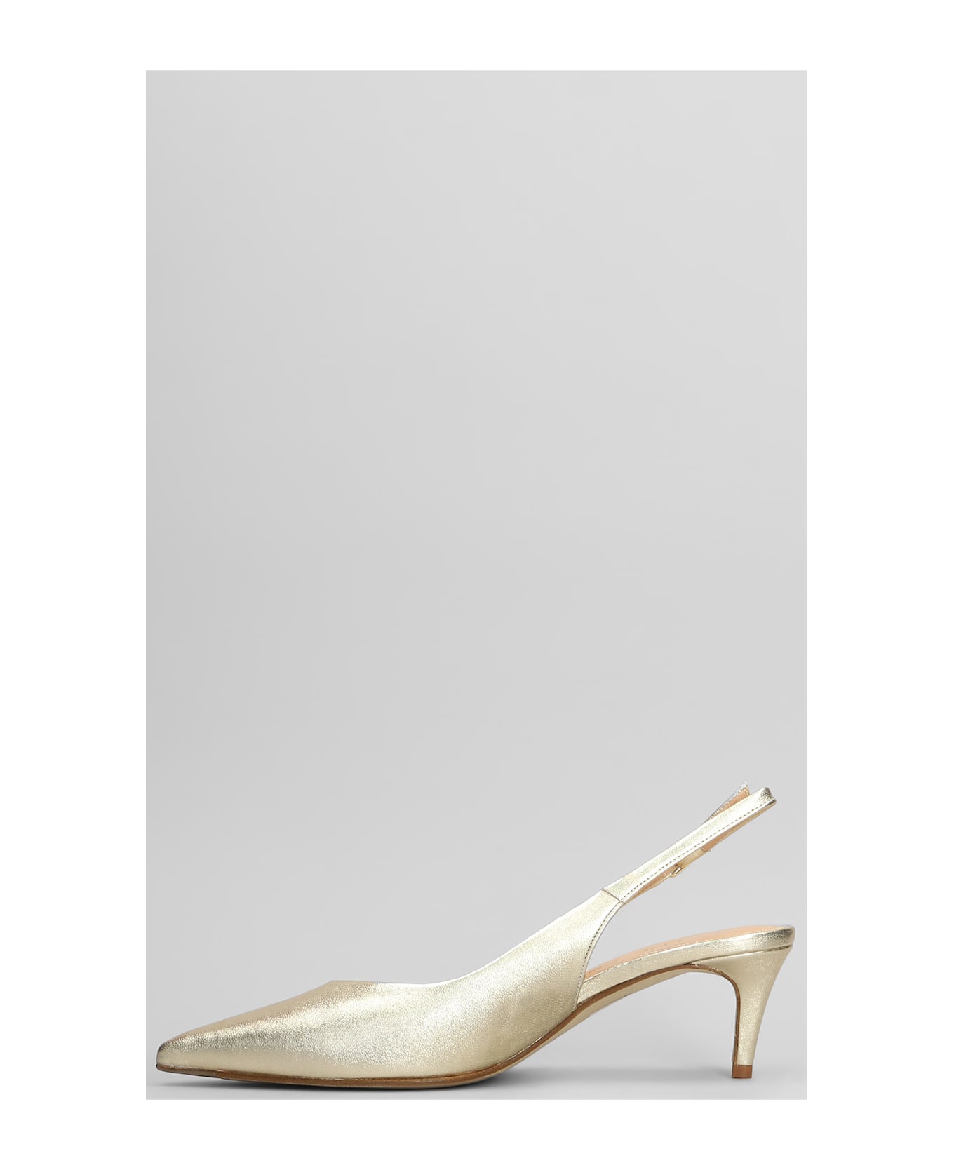 The Seller Pumps In Platinum Leather - platinum