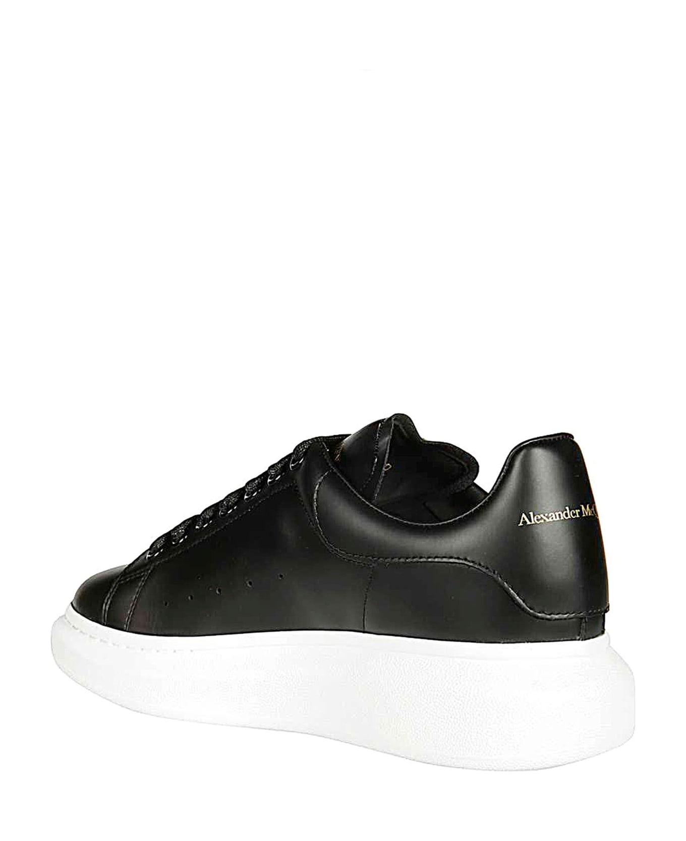 Alexander McQueen Oversized Sneakers - Black