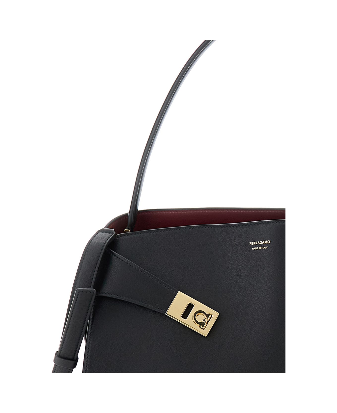 Ferragamo Hug Sh S Shoulder Bag 34,0x15,5x25,5 - Black