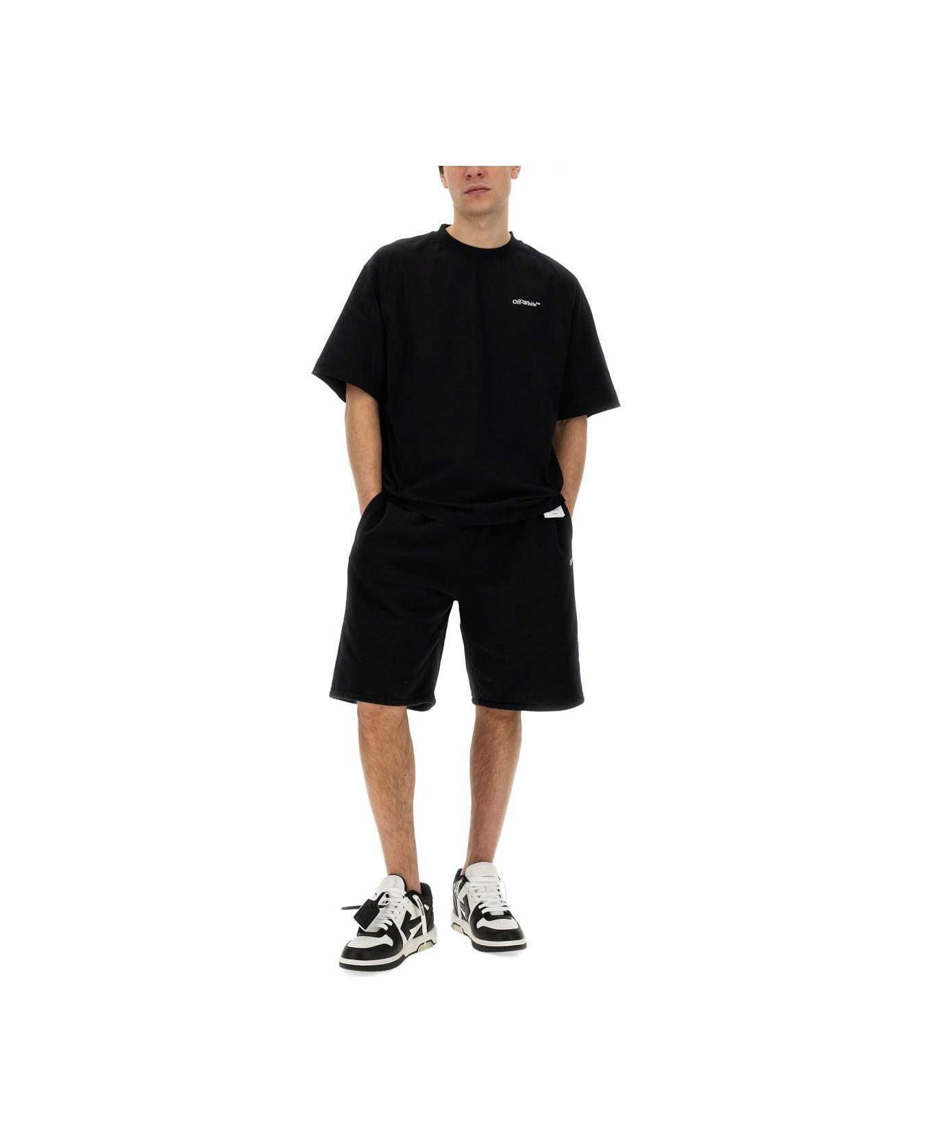 Off-White T-shirt With Logo - BLACK