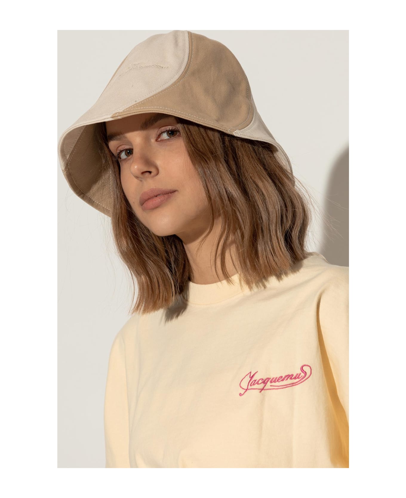 Jacquemus Hat With Logo - BEIGE
