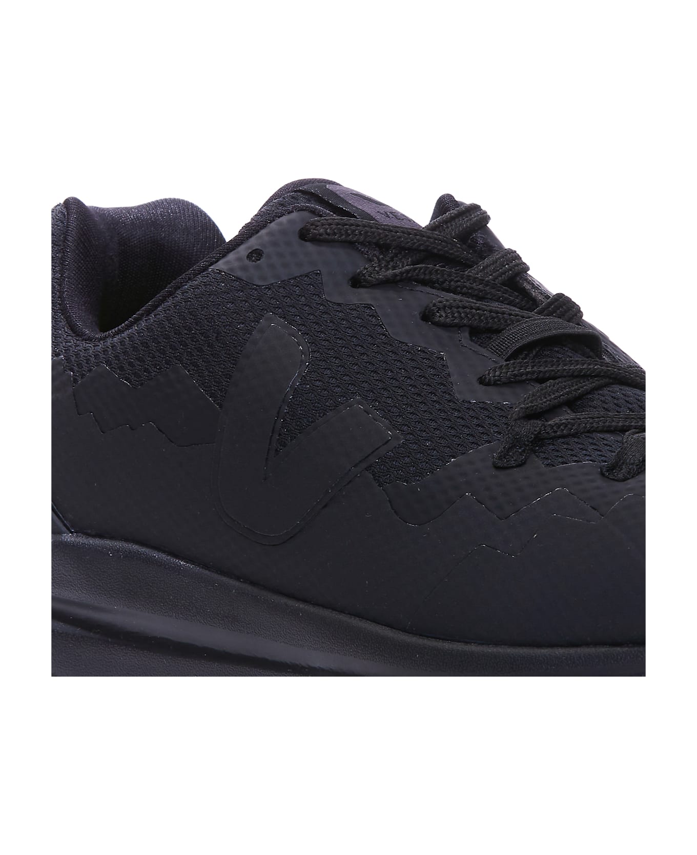 Veja Fitz Roy Light Trek Shell Sneakers - BLACK