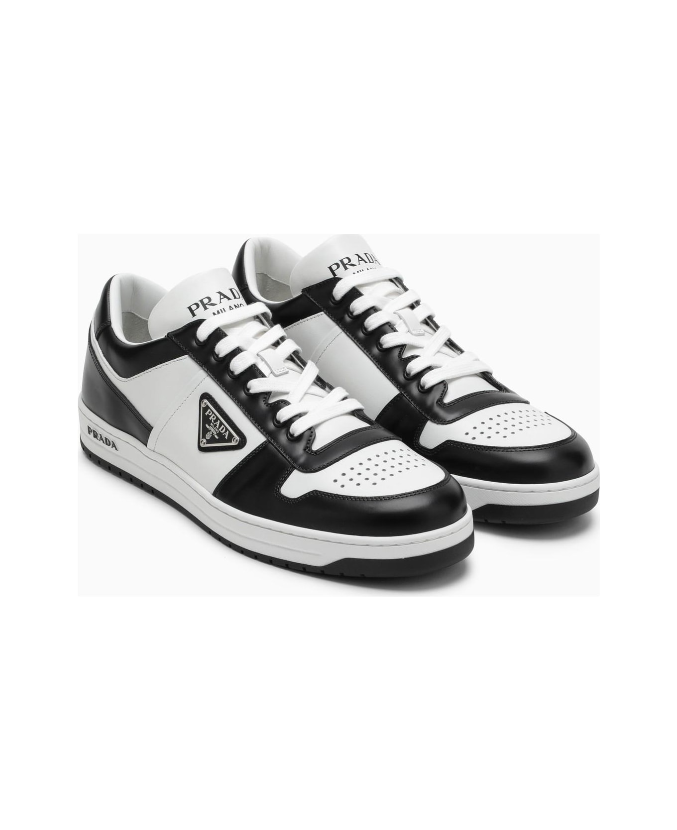 Prada White\/black Leather Holiday Low-top Sneakers - F Bianco E Nero スニーカー