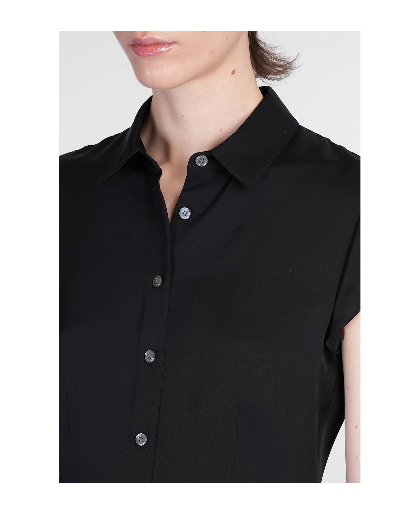 Theory Shirt In Black Silk - black