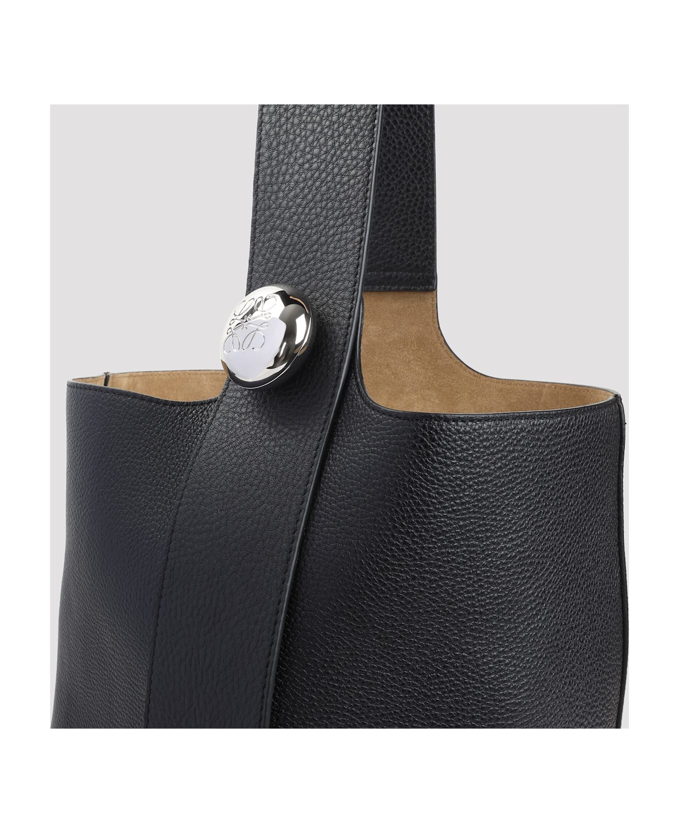 Loewe Pebble Large Bucket Bag - Black