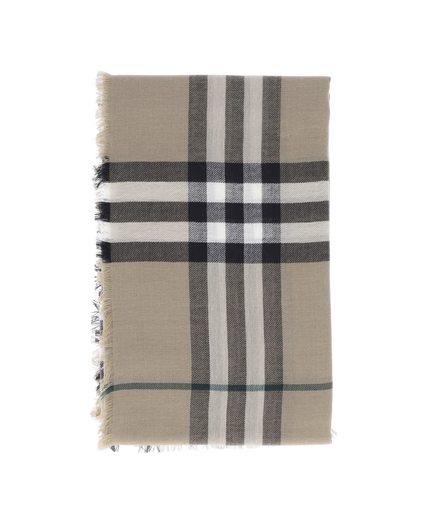 Burberry Wool Scarf - Brown スカーフ