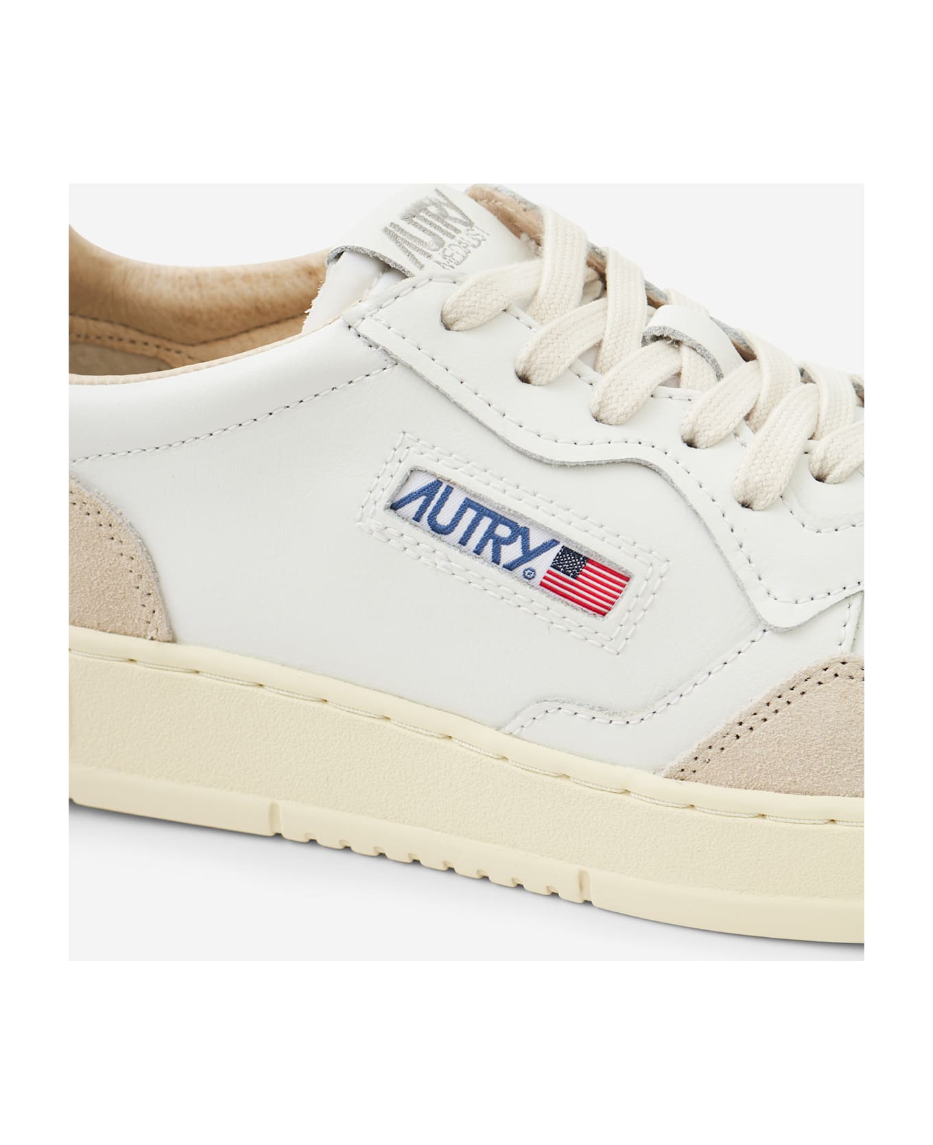 Autry 01 Low Sneakers - white